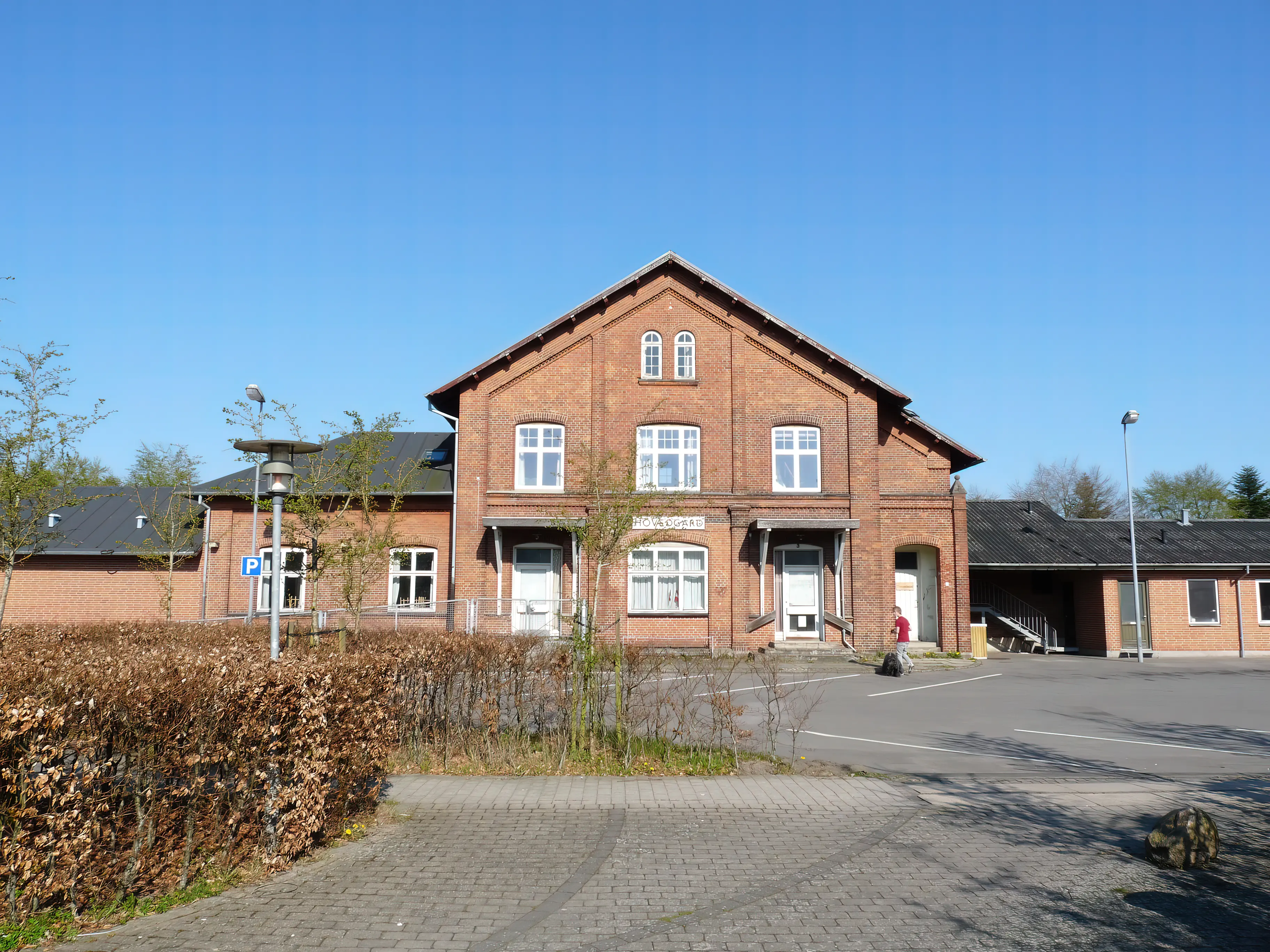 Billede af Hovedgård Station. Billede af Hovedgård Station.