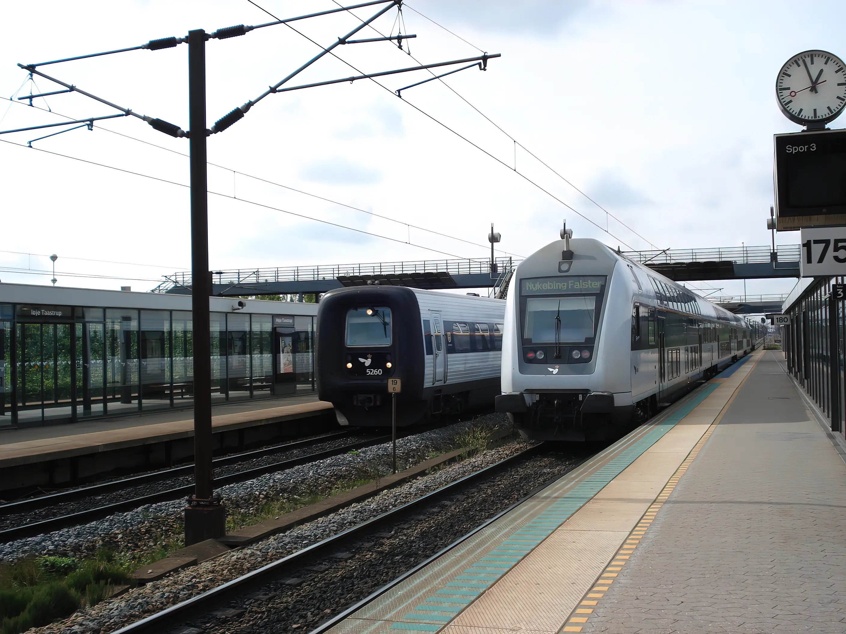 Billede af Høje Taastrup Stations sporareal.