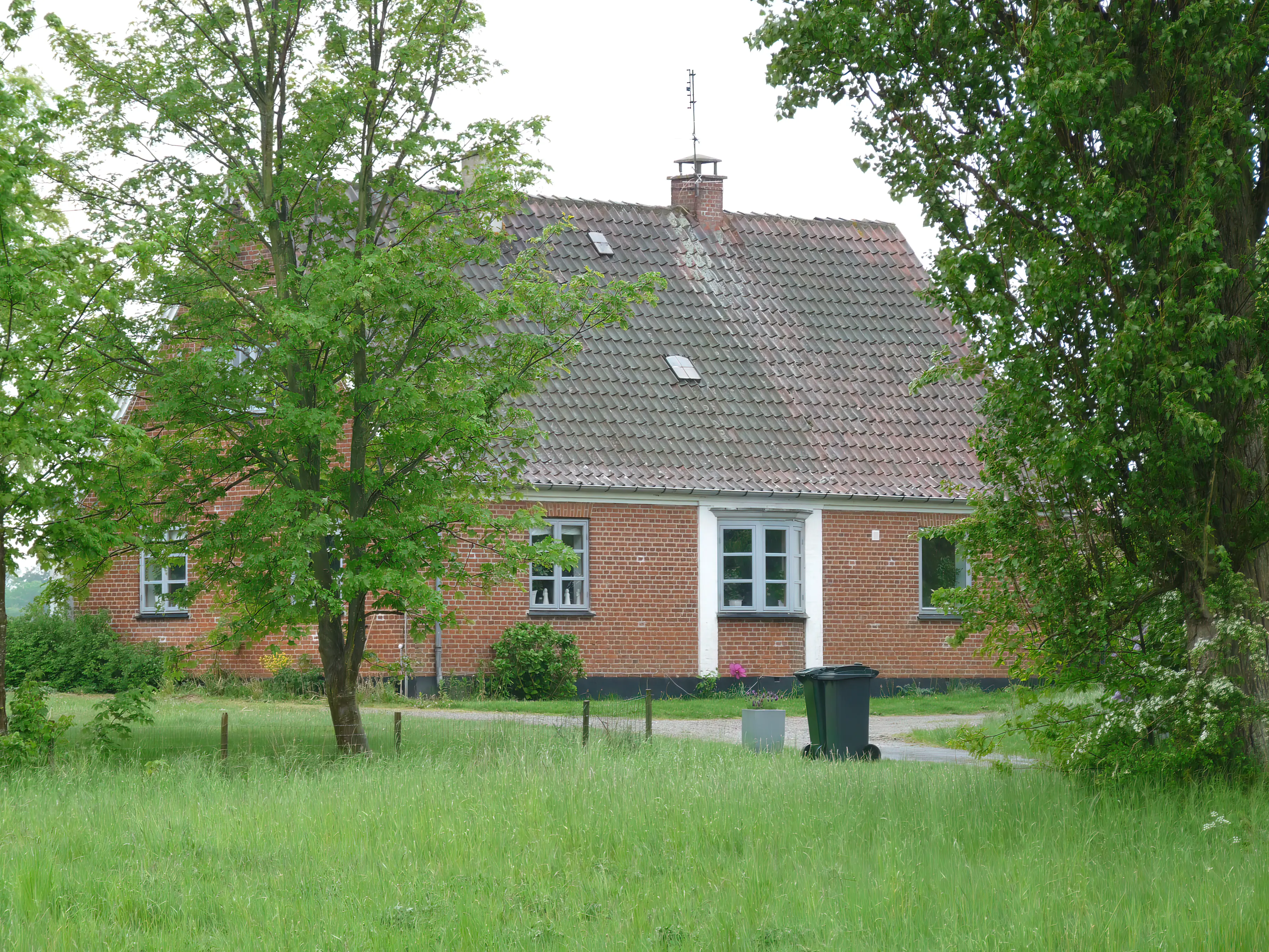Billede af Landet Station. Billede af Landet Station.
