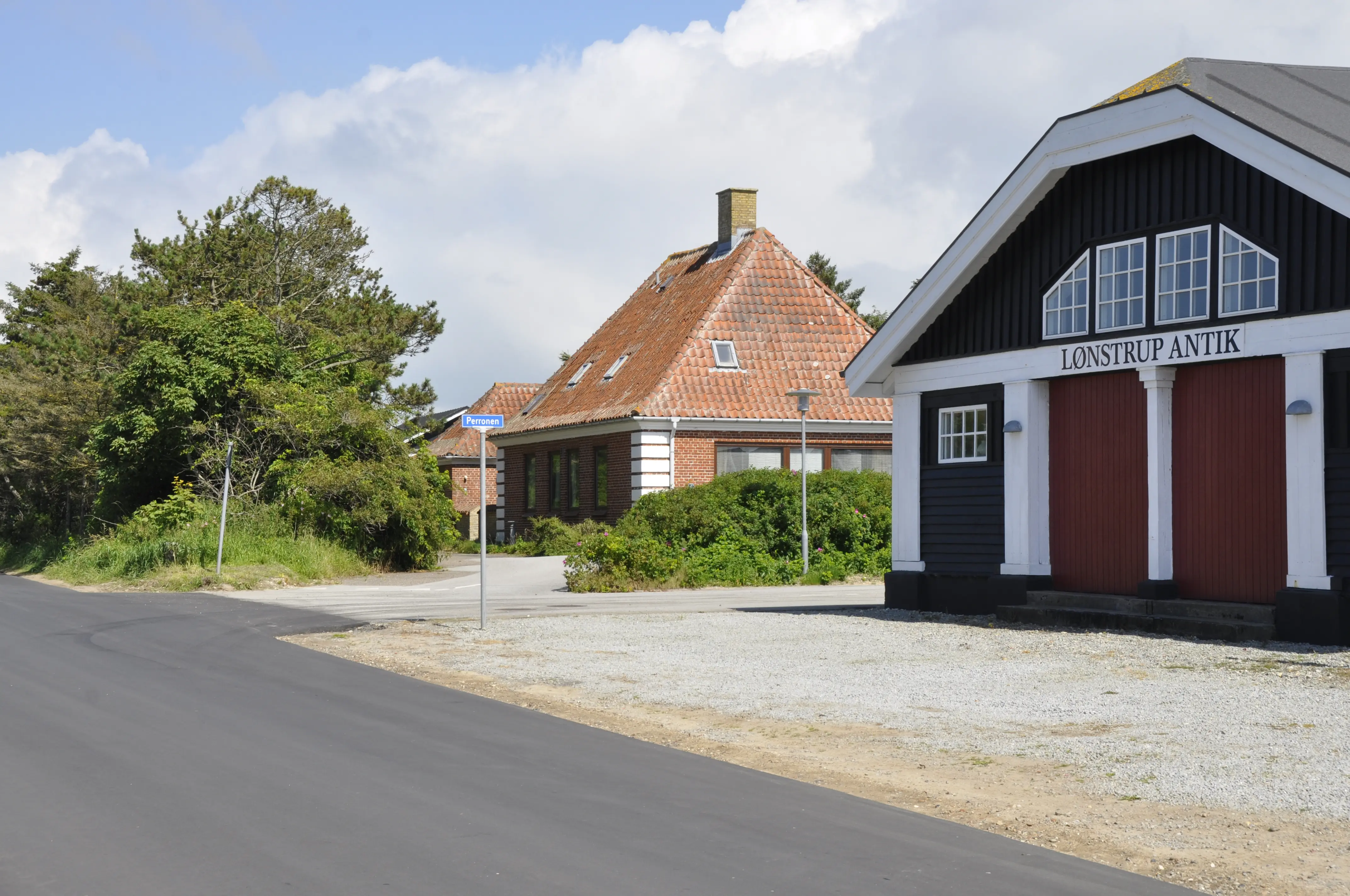 Billede af Lønstrup Station.