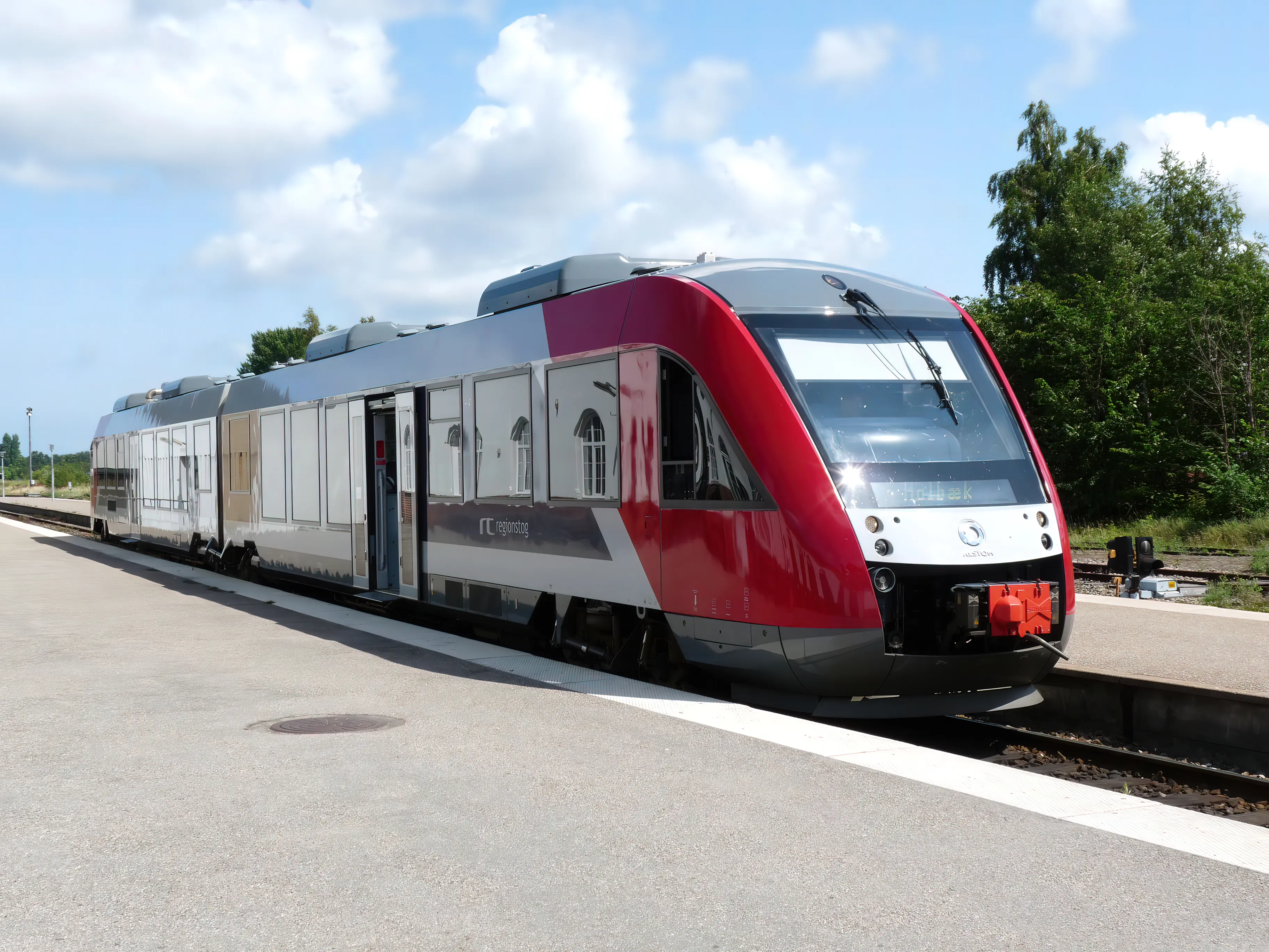 Billede af RTOG 2031-2131, tidligere VL 2031-2131 fotograferet ud for Nykøbing Sjælland Station. Billede af RTOG 2031-2131, tidligere VL 2031-2131 fotograferet ud for Nykøbing Sjælland Station.