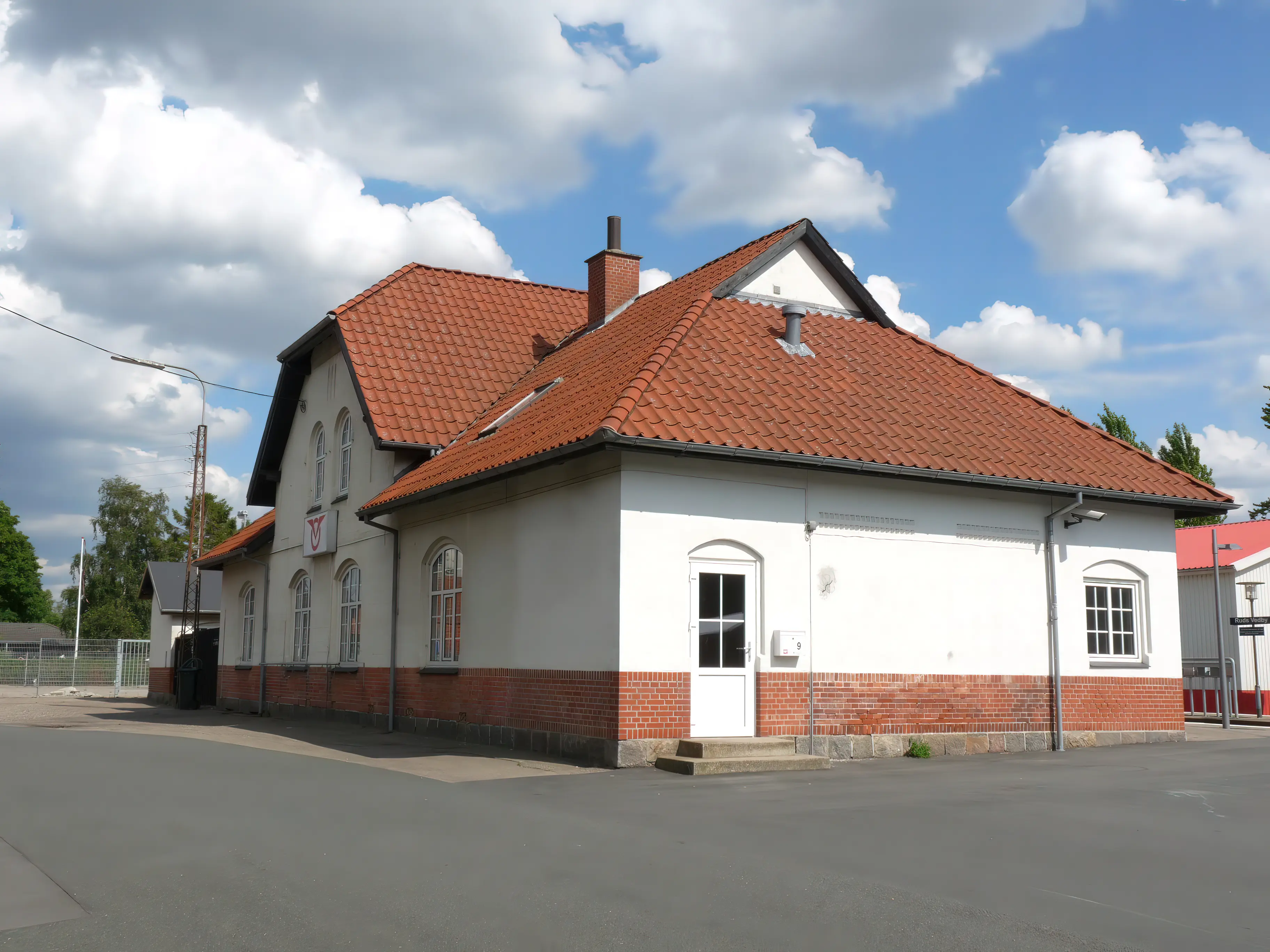 Billede af Ruds Vedby Station. Billede af Ruds Vedby Station.
