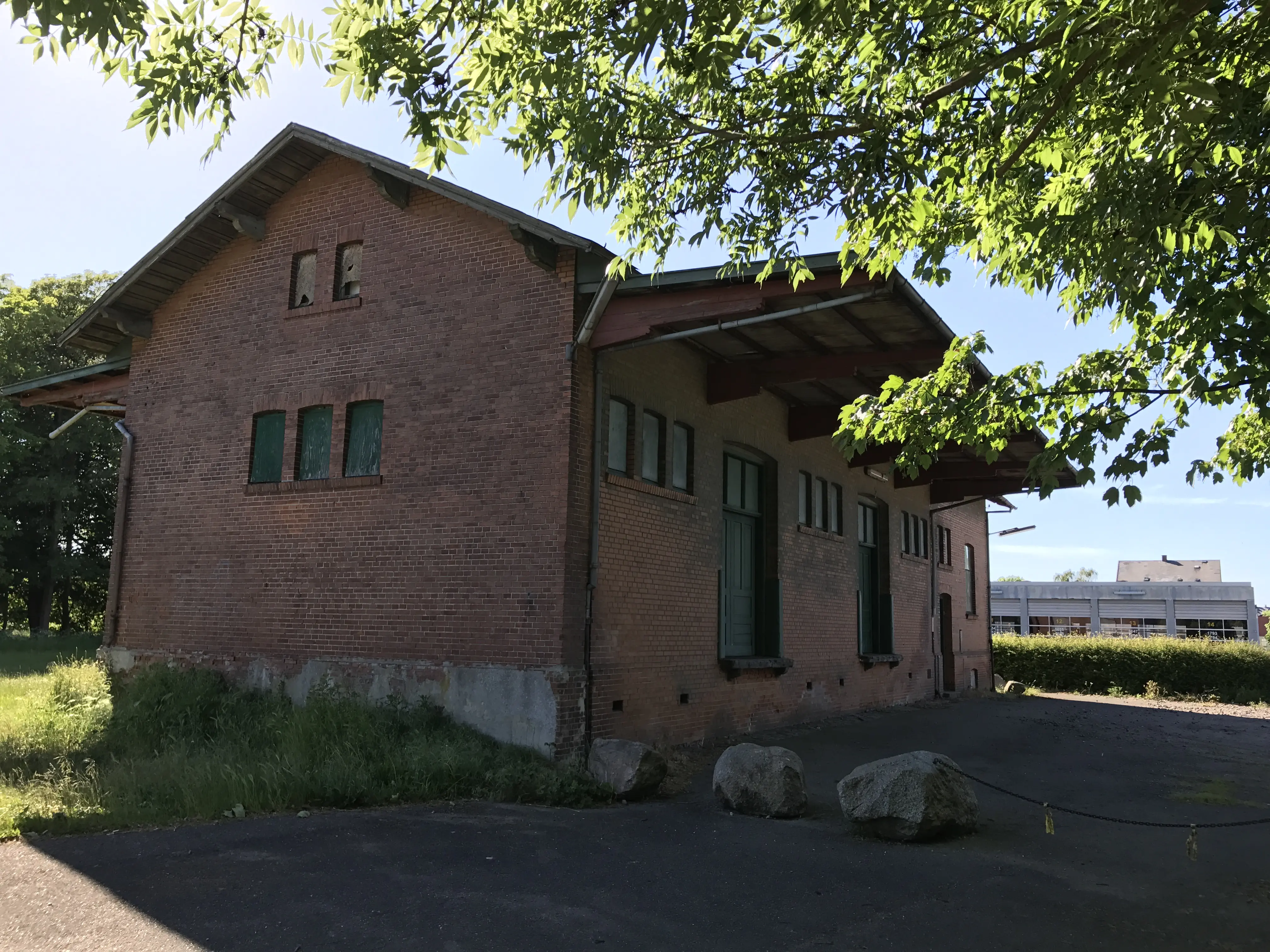 Billede af Skælskør Stations pakhus. Billede af Skælskør Stations pakhus.