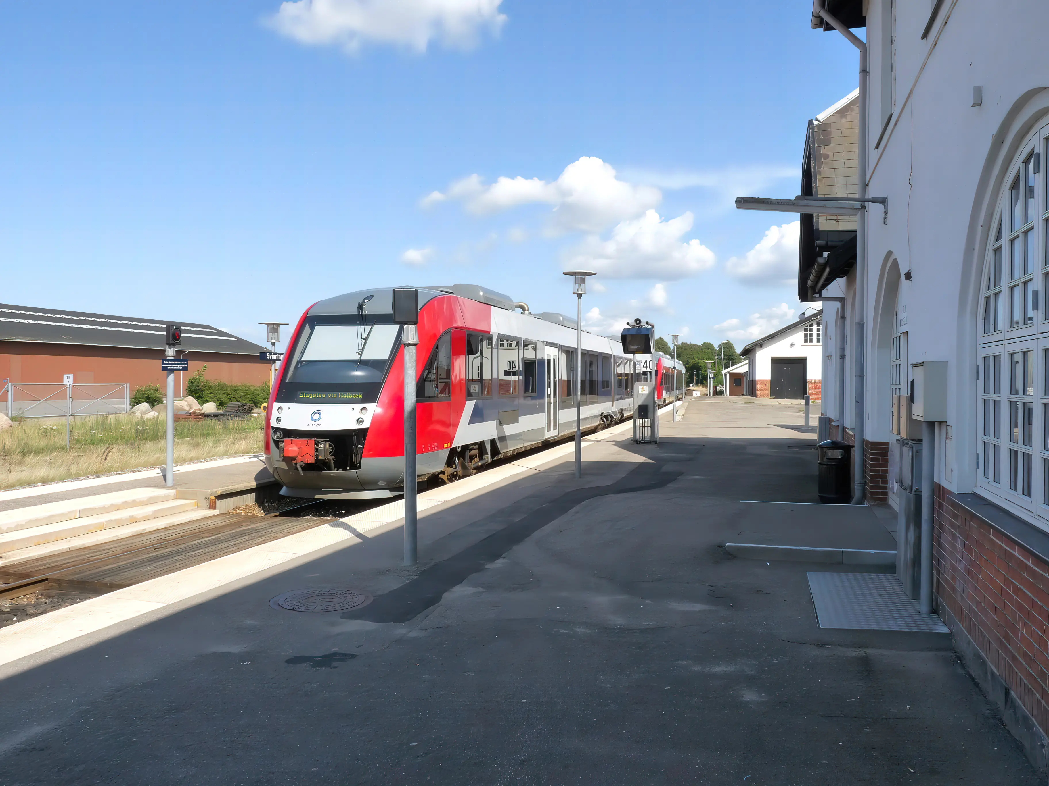 Billede af RTOG 2028-2128, tidligere VL 2028-2128 fotograferet ud for Svinninge Station. Billede af RTOG 2028-2128, tidligere VL 2028-2128 fotograferet ud for Svinninge Station.