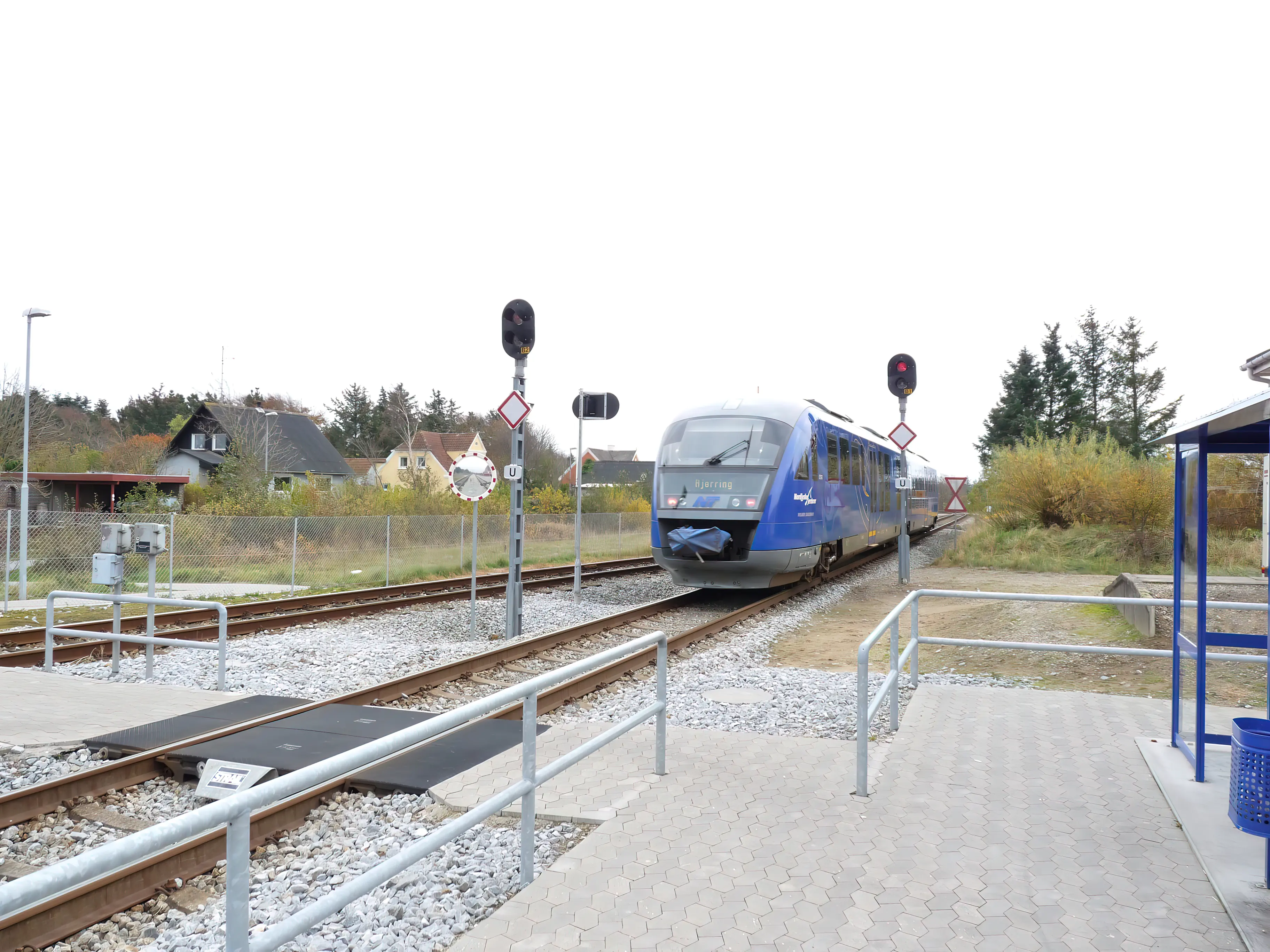 Billede af NJJ DM 502 fotograferet ud for Tornby Station. Billede af NJJ DM 502 fotograferet ud for Tornby Station.