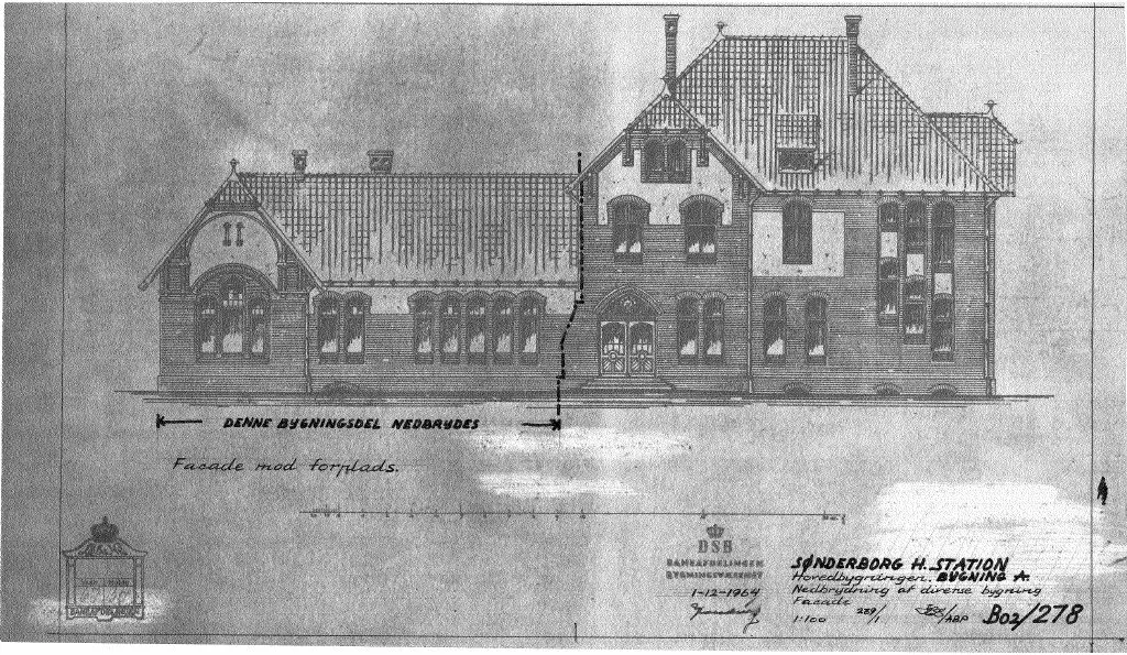 Tegning af Sønderborg Hovedbanegårds Stationsbygning. Nedbrydning af diverse bygning facade.