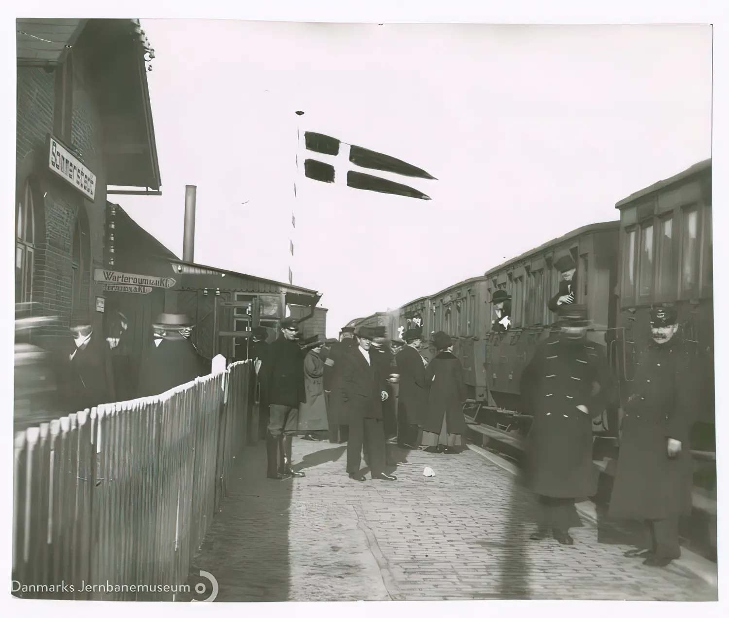 Billede af Sommersted Station set fra sporsiden.