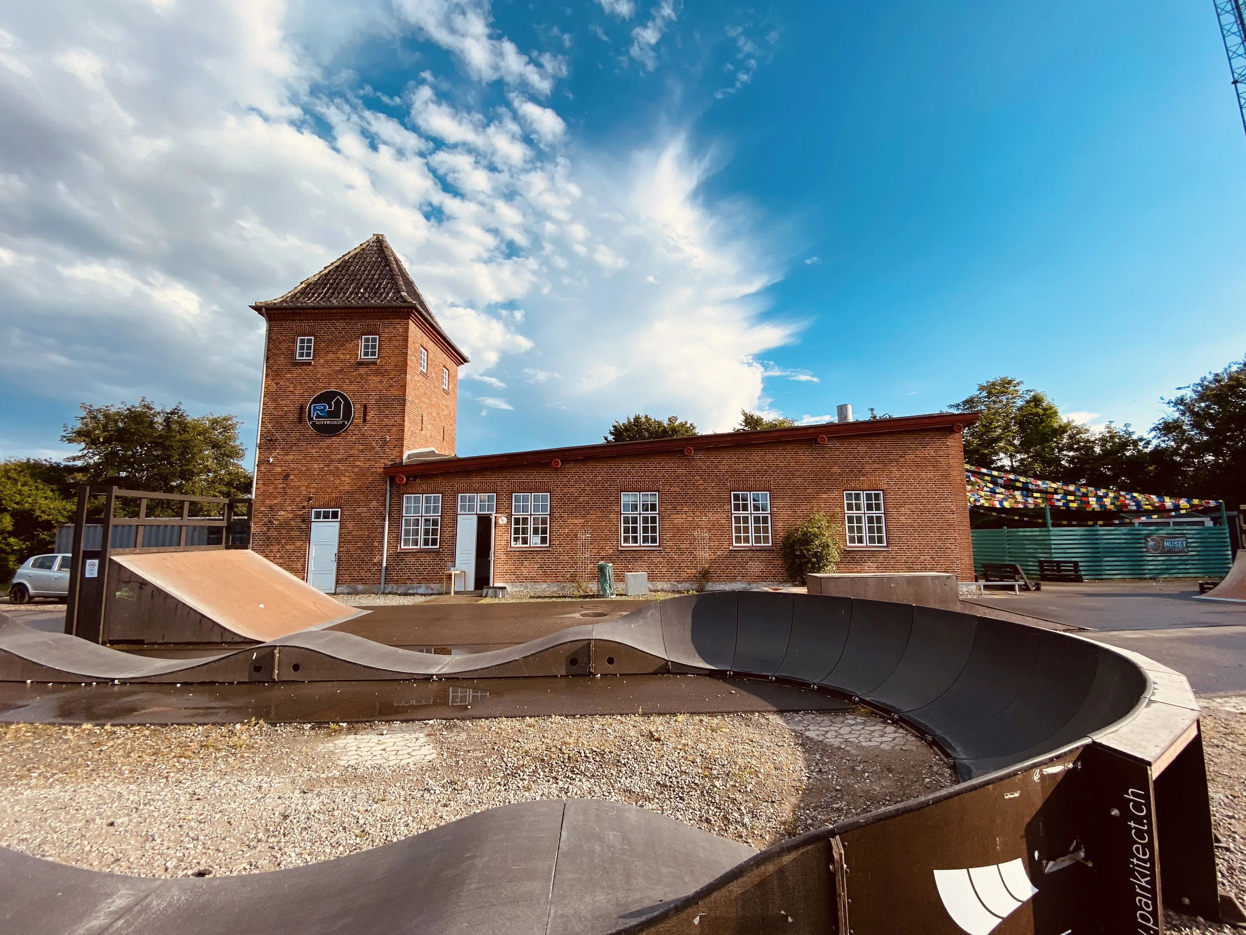 Billede af Gilleleje Stations remise.