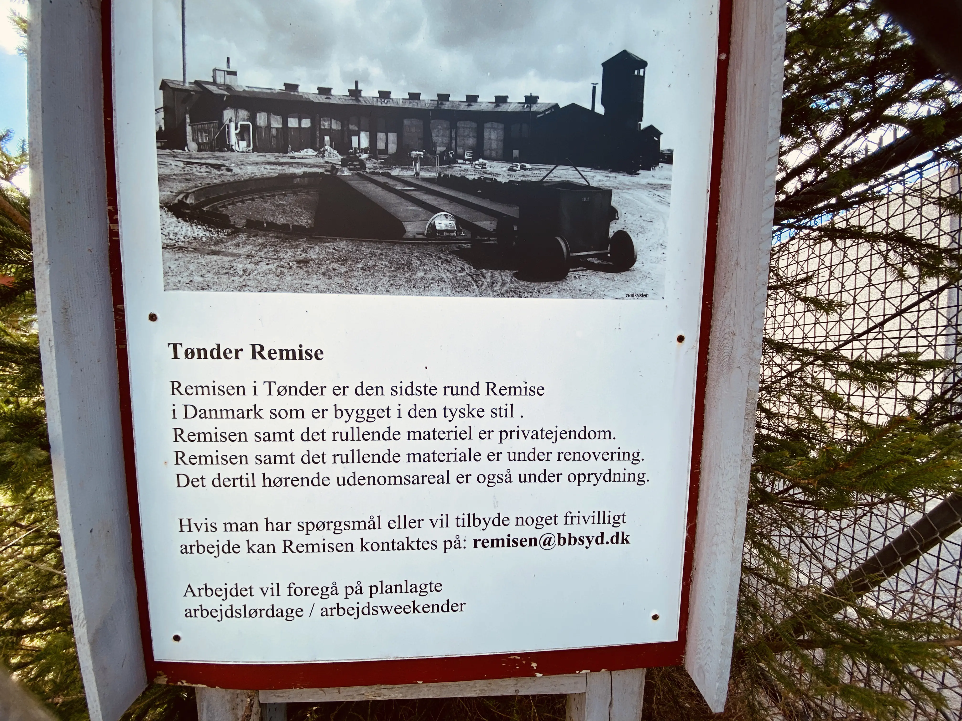 Billede af Tønder H Stations remise. Billede af Tønder H Stations remise.