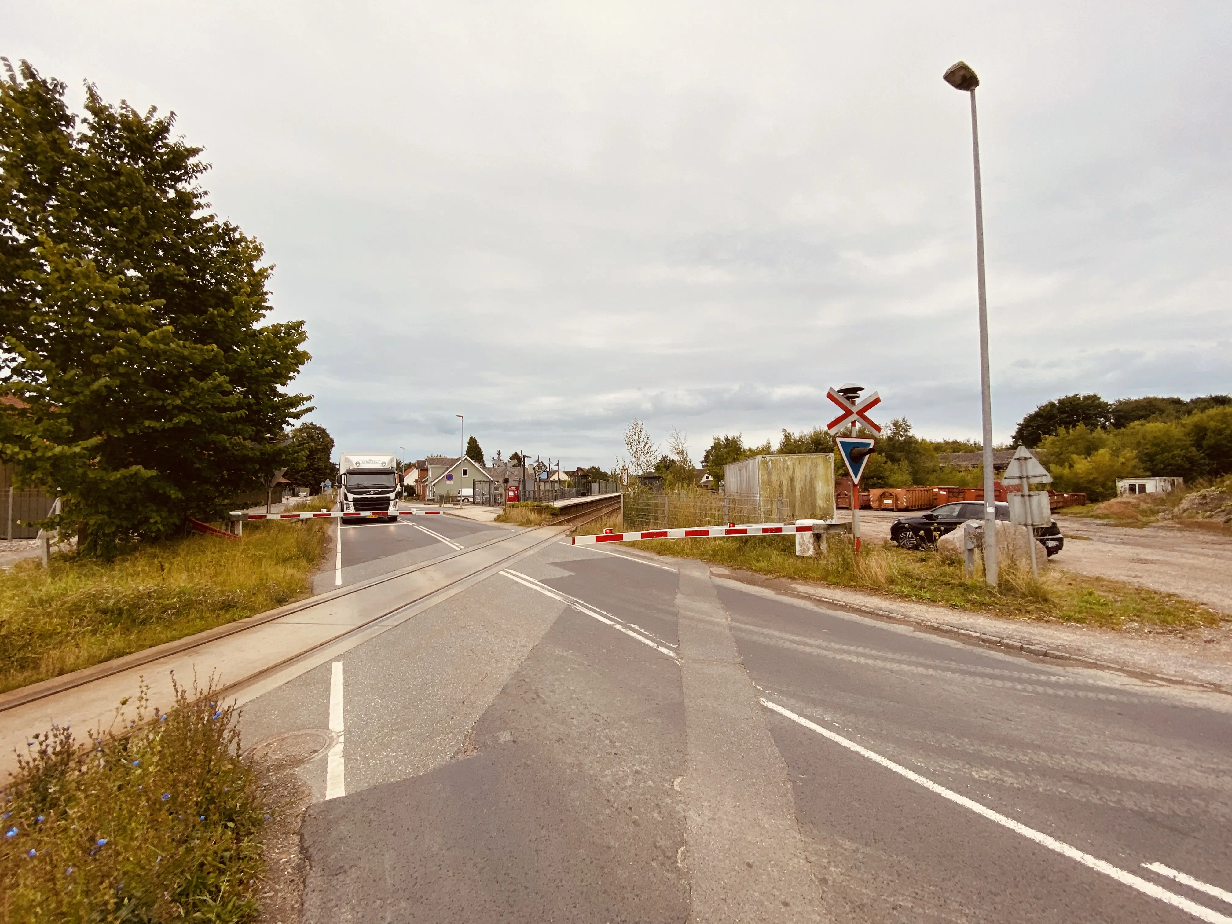 Billede af Stenstrup Syd Trinbræt med Sidespor. Billede af Stenstrup Syd Trinbræt med Sidespor.