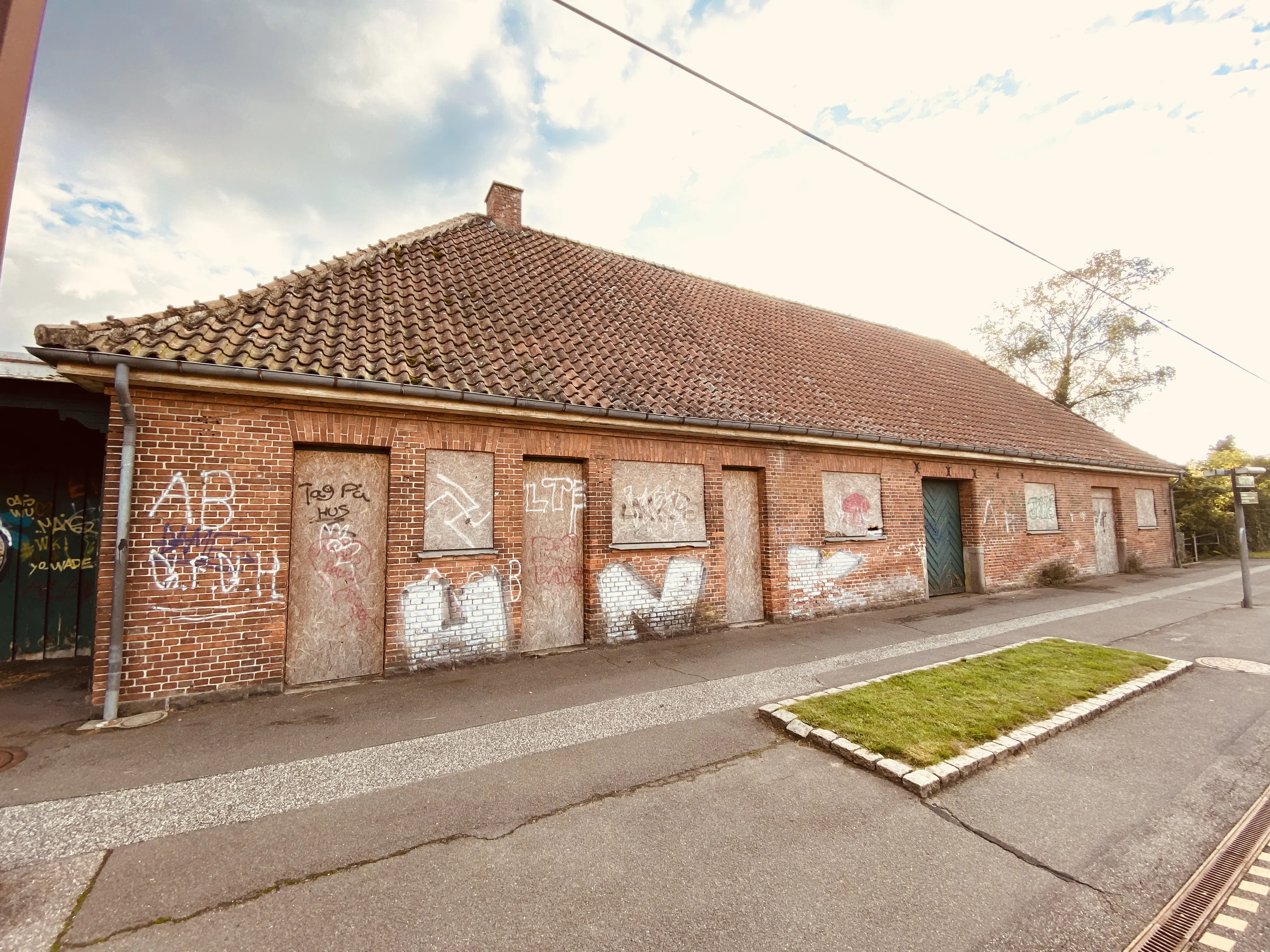 Billede af Nørre Aaby Stations varehus.