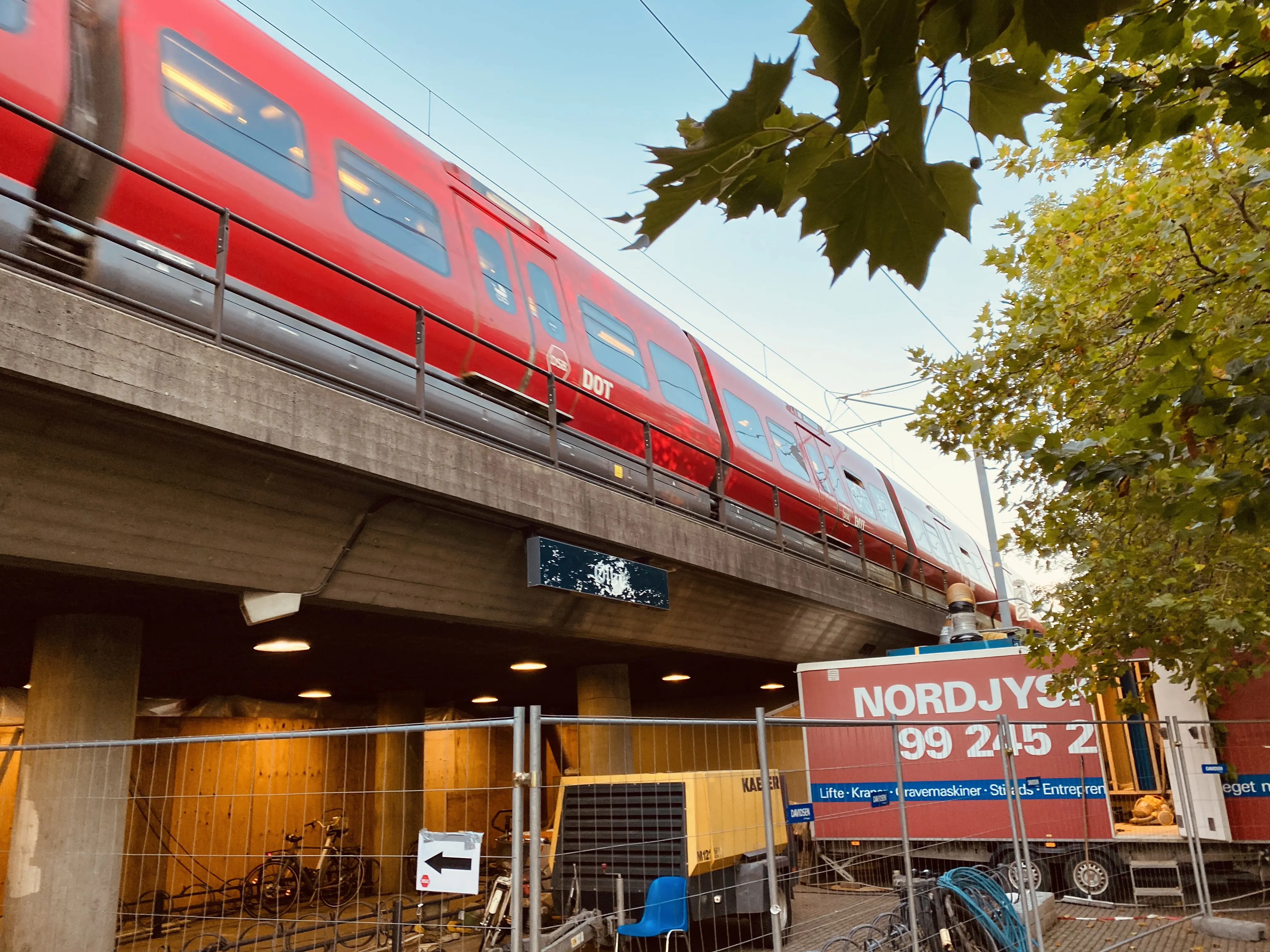 Billede af Ølby S-togstrinbræt.