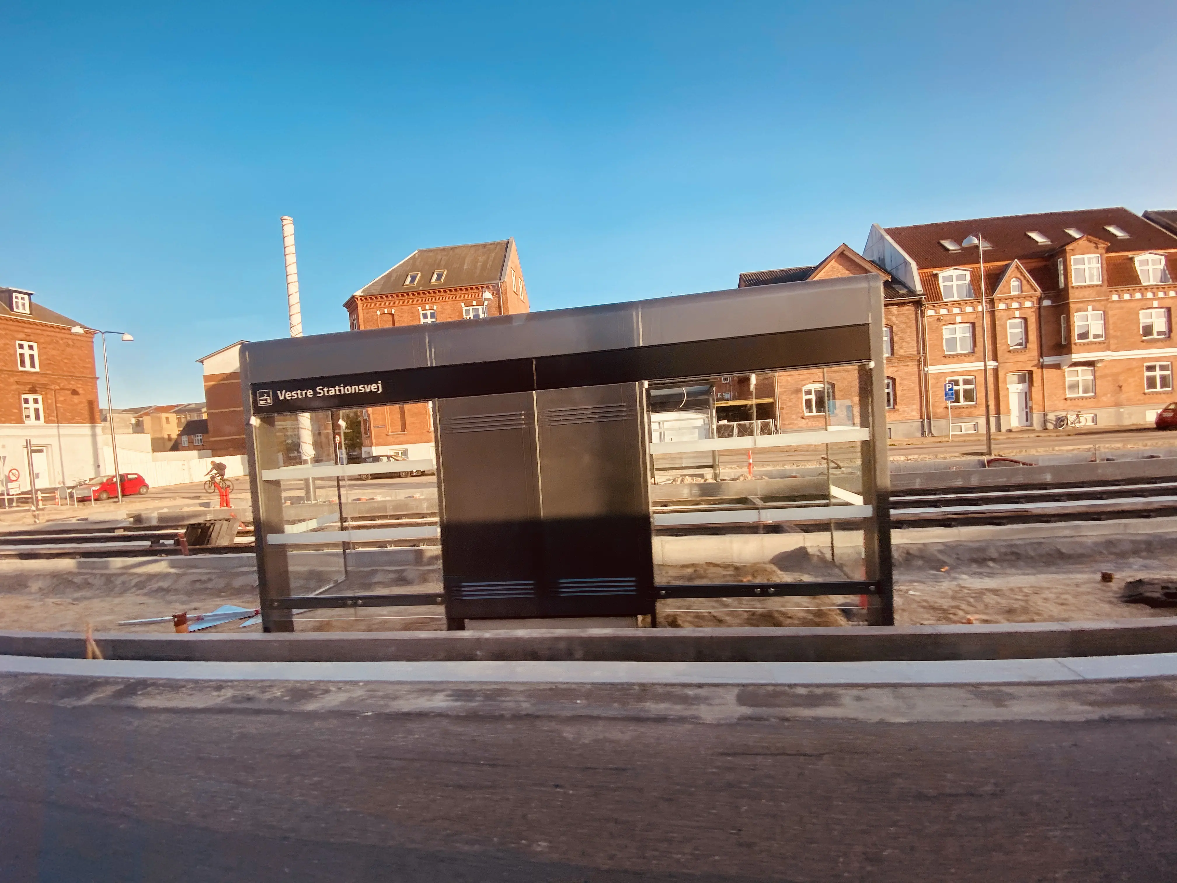 Billede af Vestre Stationsvej Letbanestation. Billede af Vestre Stationsvej Letbanestation.