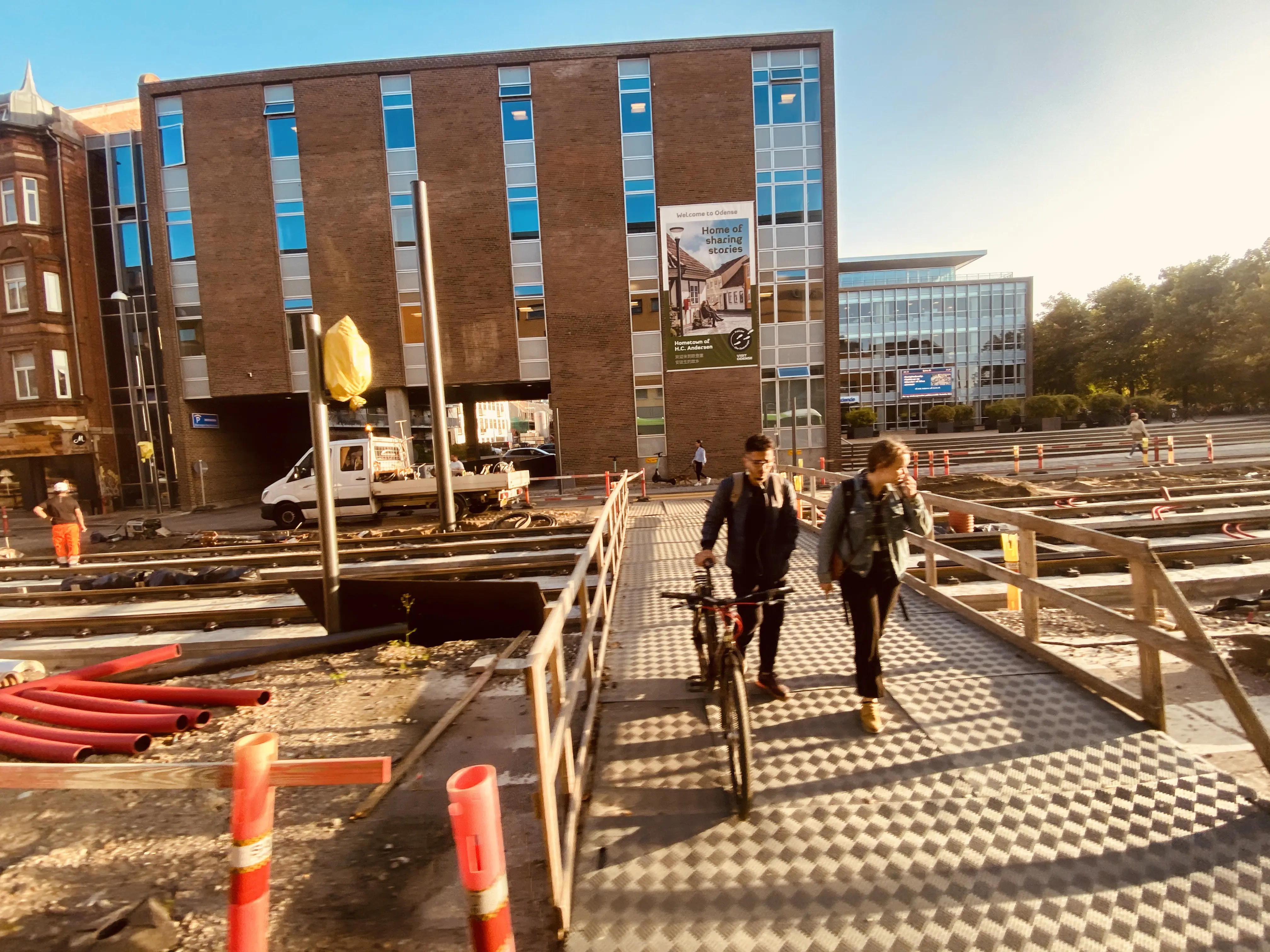 Billede af Odense Banegård Letbanestation. Billede af Odense Banegård Letbanestation.