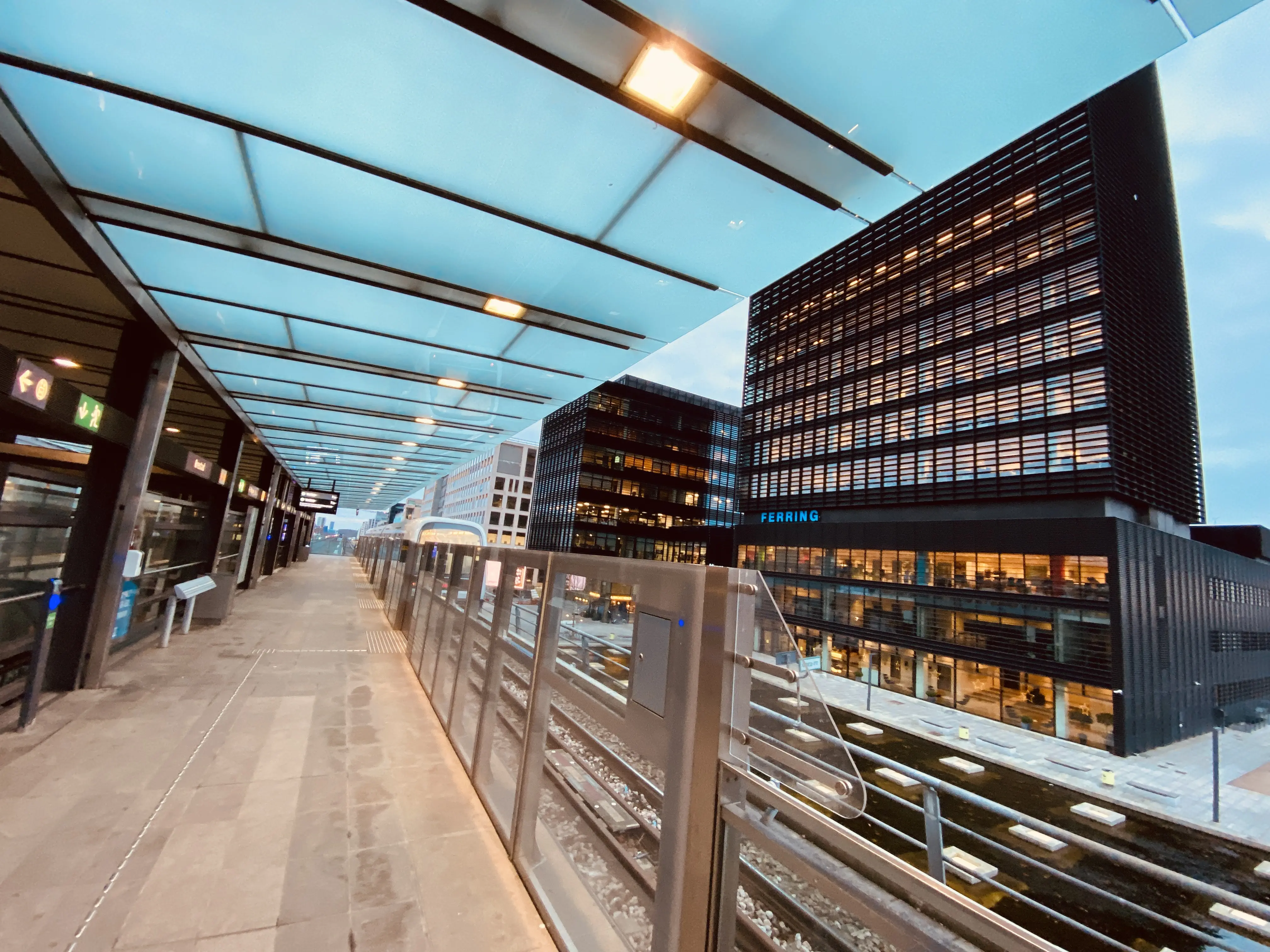 Billede af Ørestad Metrostation.