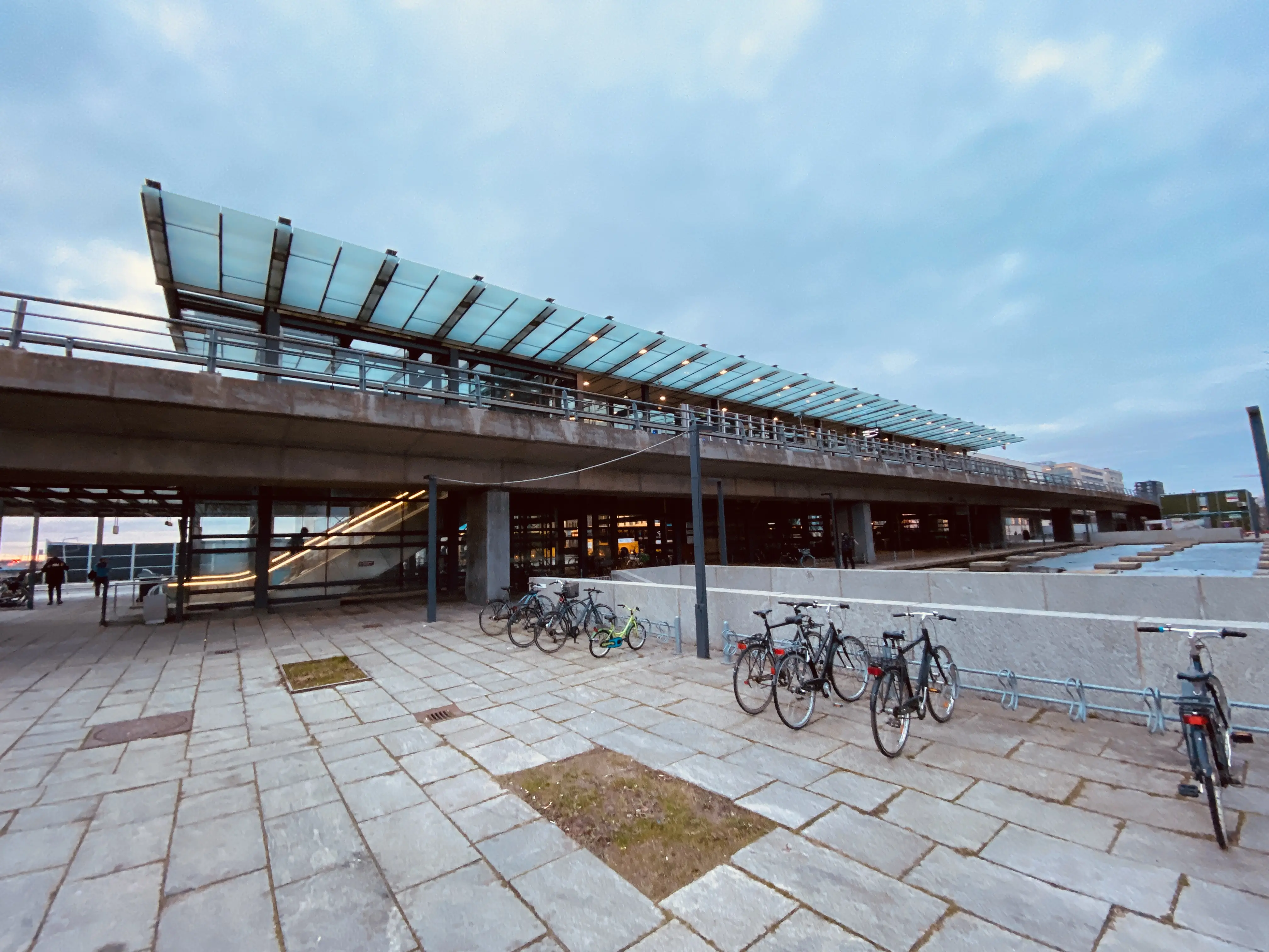 Billede af Ørestad Metrostation.