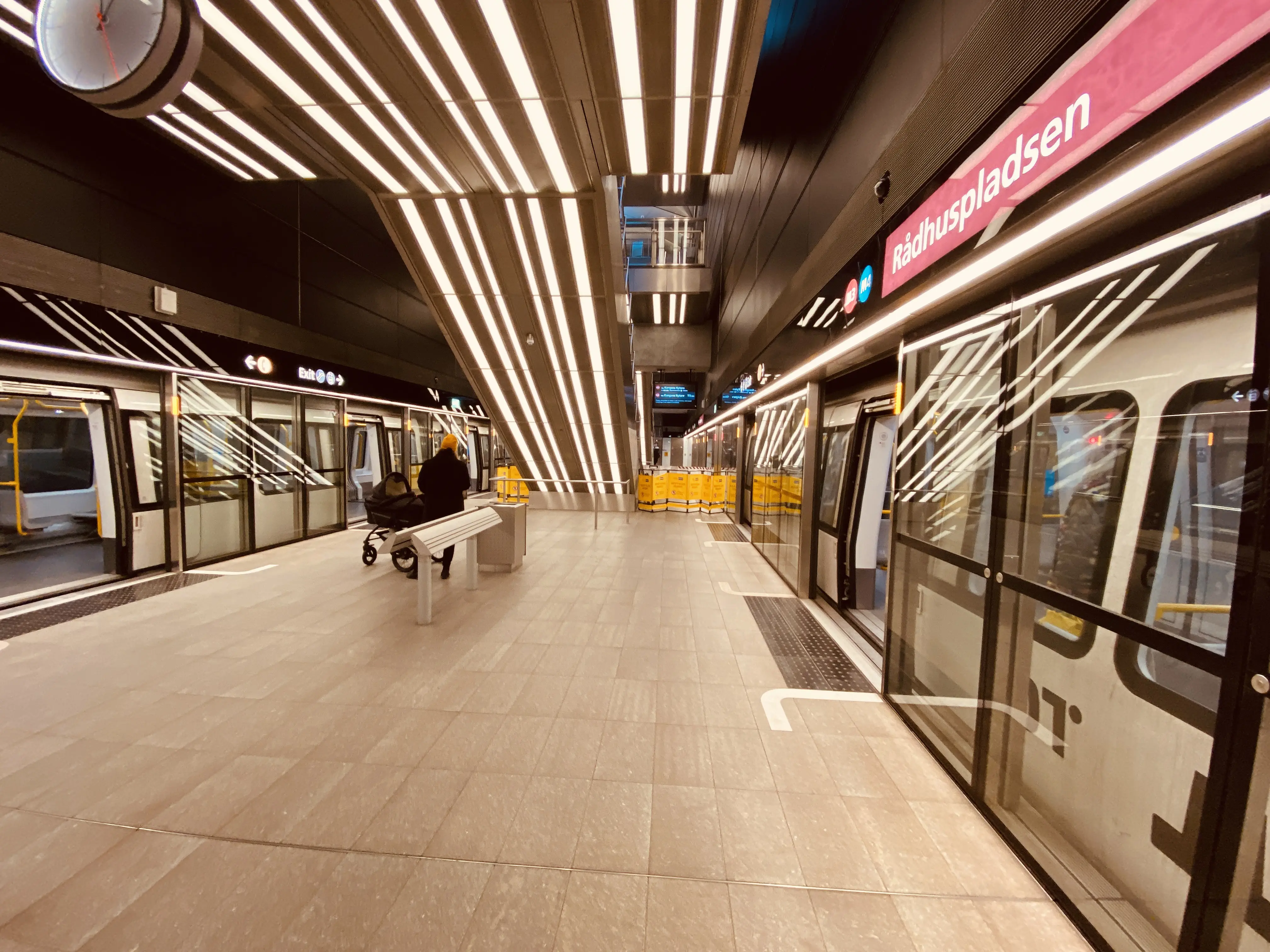 Billede af Rådhuspladsen Metrostation.