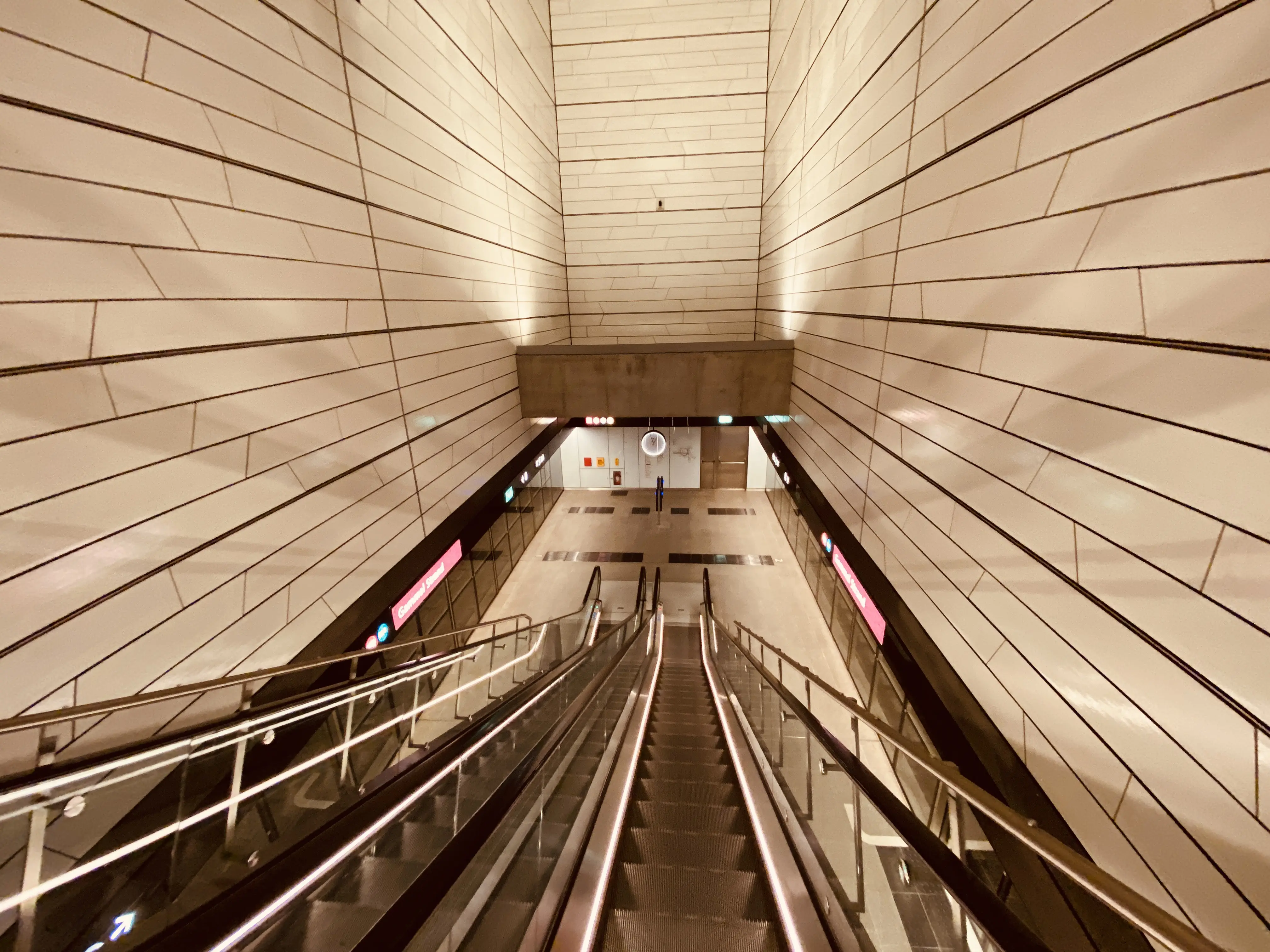 Billede af Gammel Strand Metrostation.