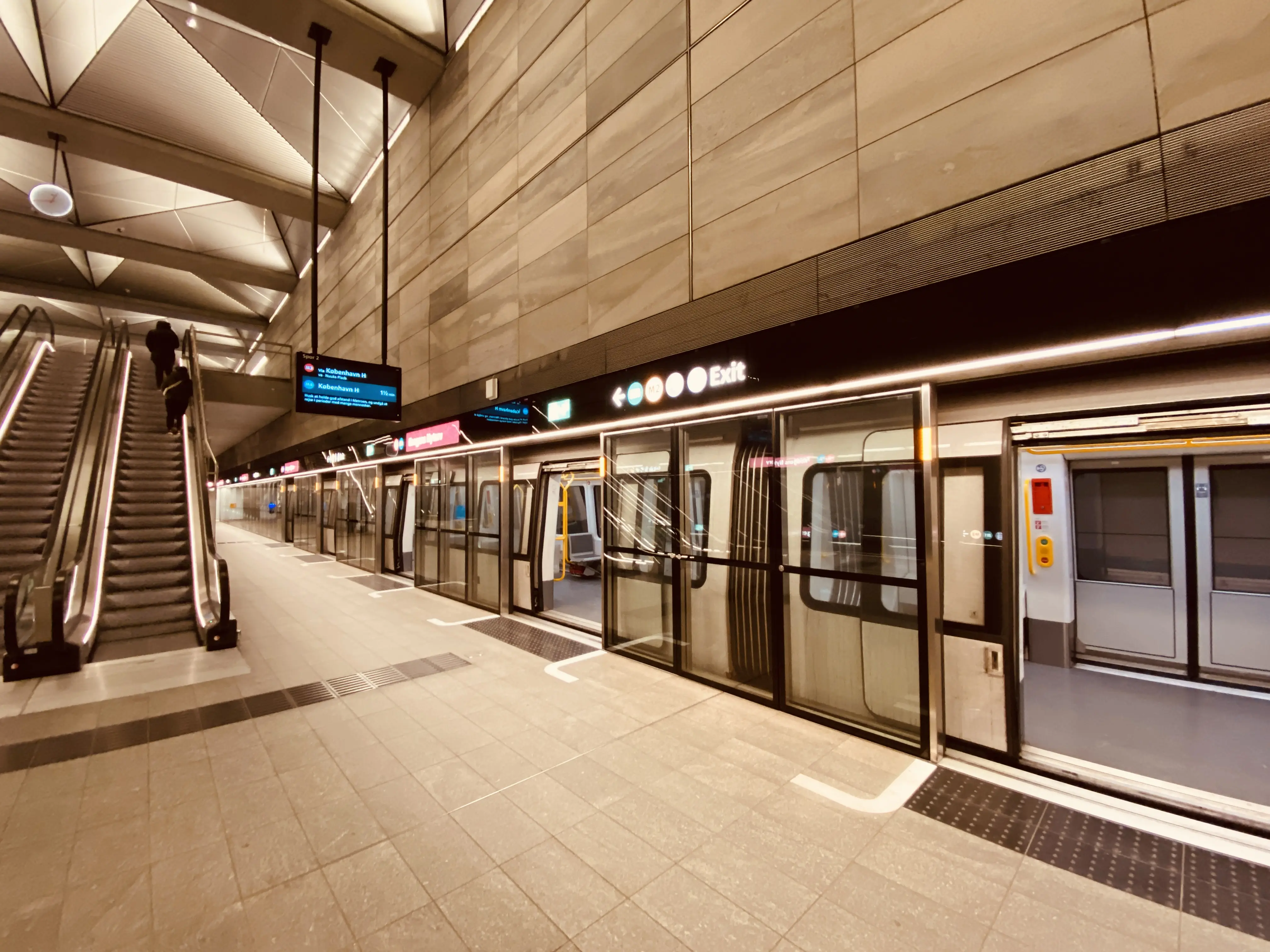 Billede af Kongens Nytorv Metrostation. Billede af Kongens Nytorv Metrostation.