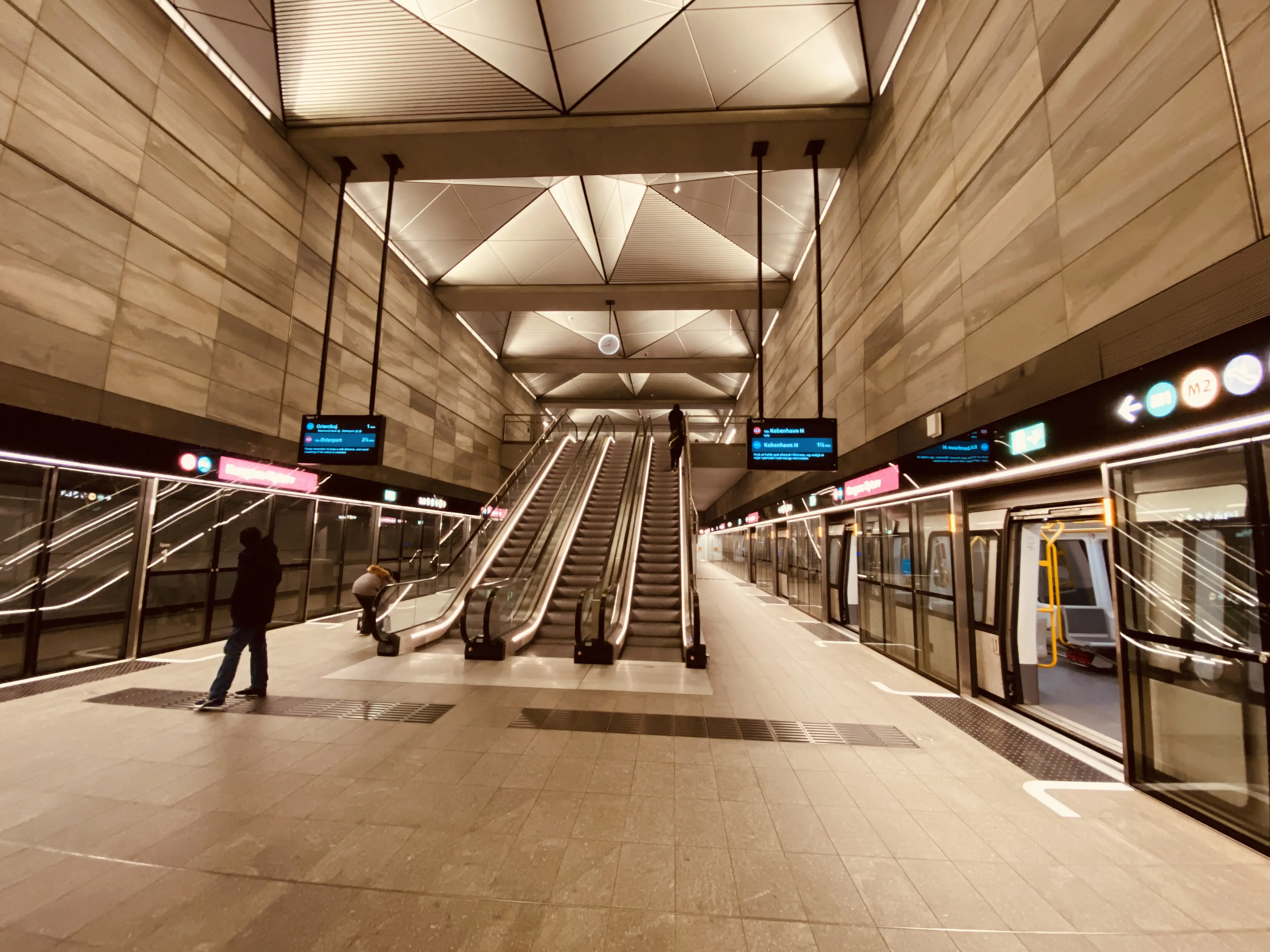 Billede af Kongens Nytorv Metrostation. Billede af Kongens Nytorv Metrostation.