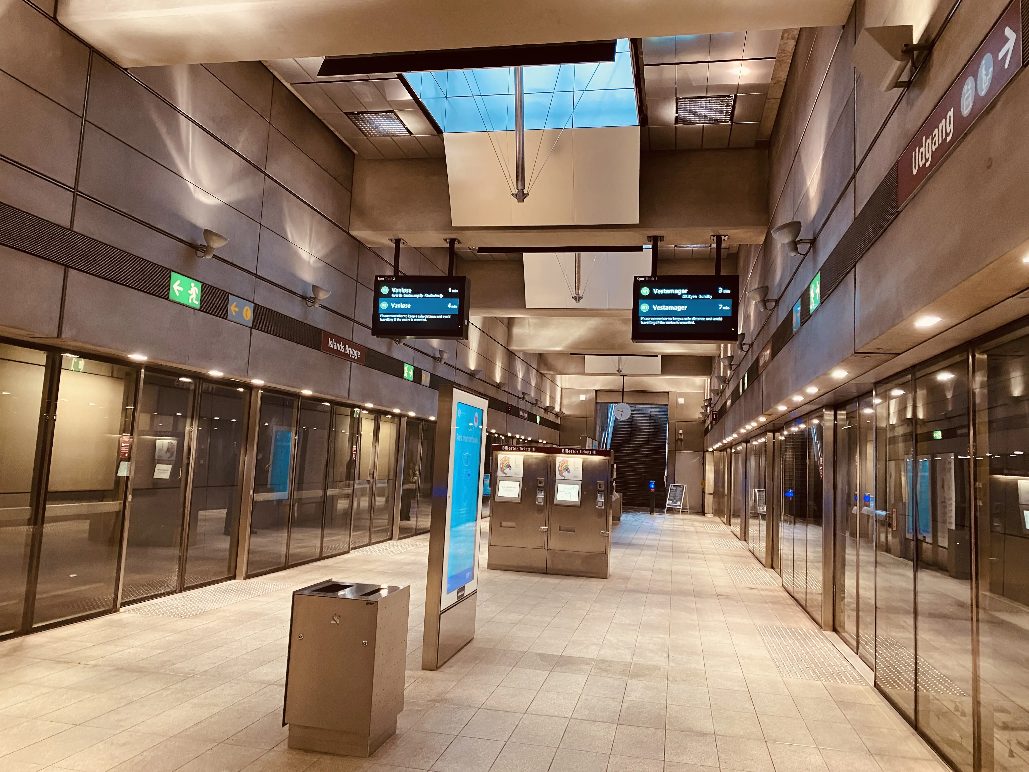 Billede af Islands Brygge Metrostation. Billede af Islands Brygge Metrostation.