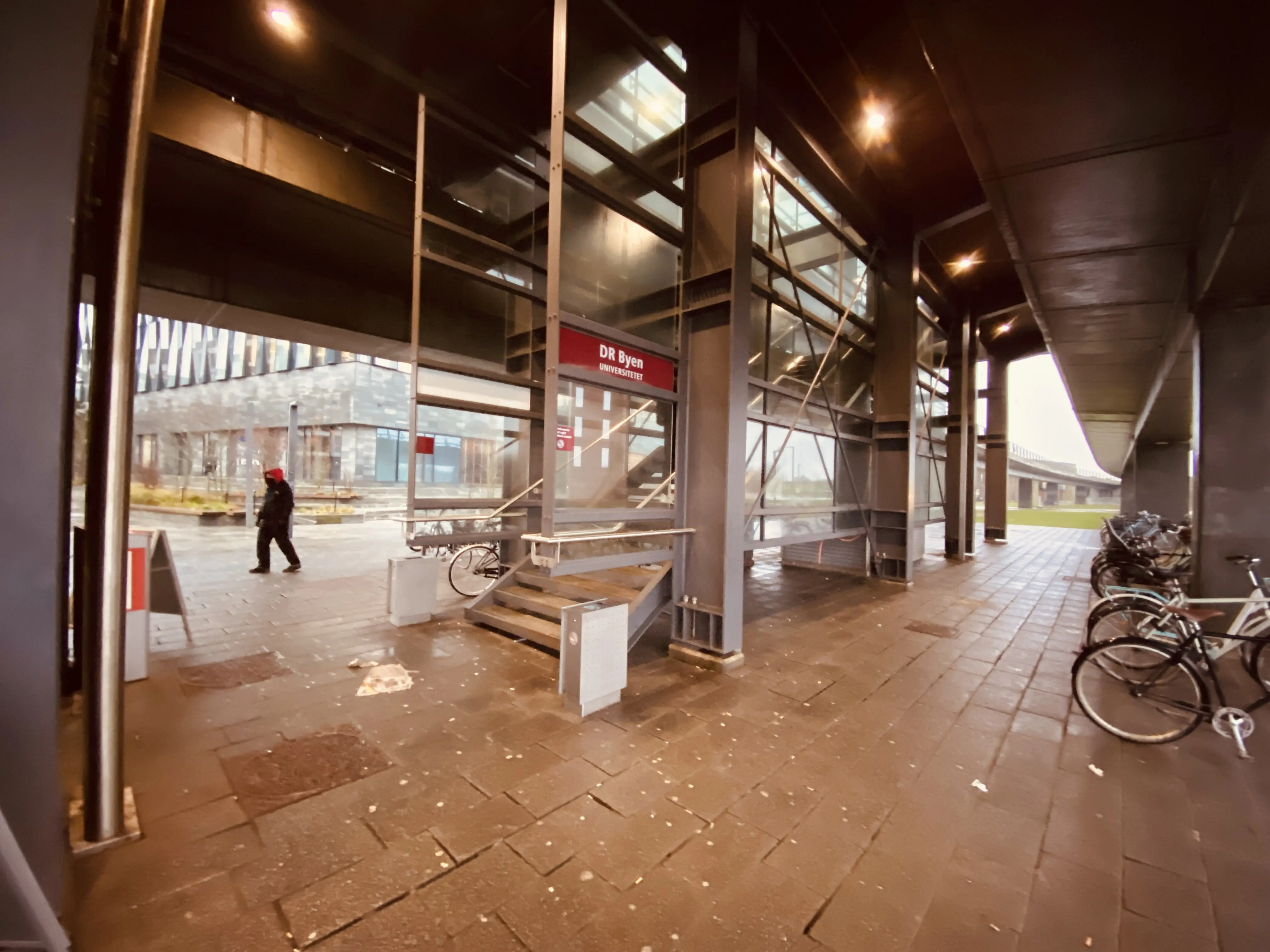Billede af DR Byen Metrostation. Billede af DR Byen Metrostation.