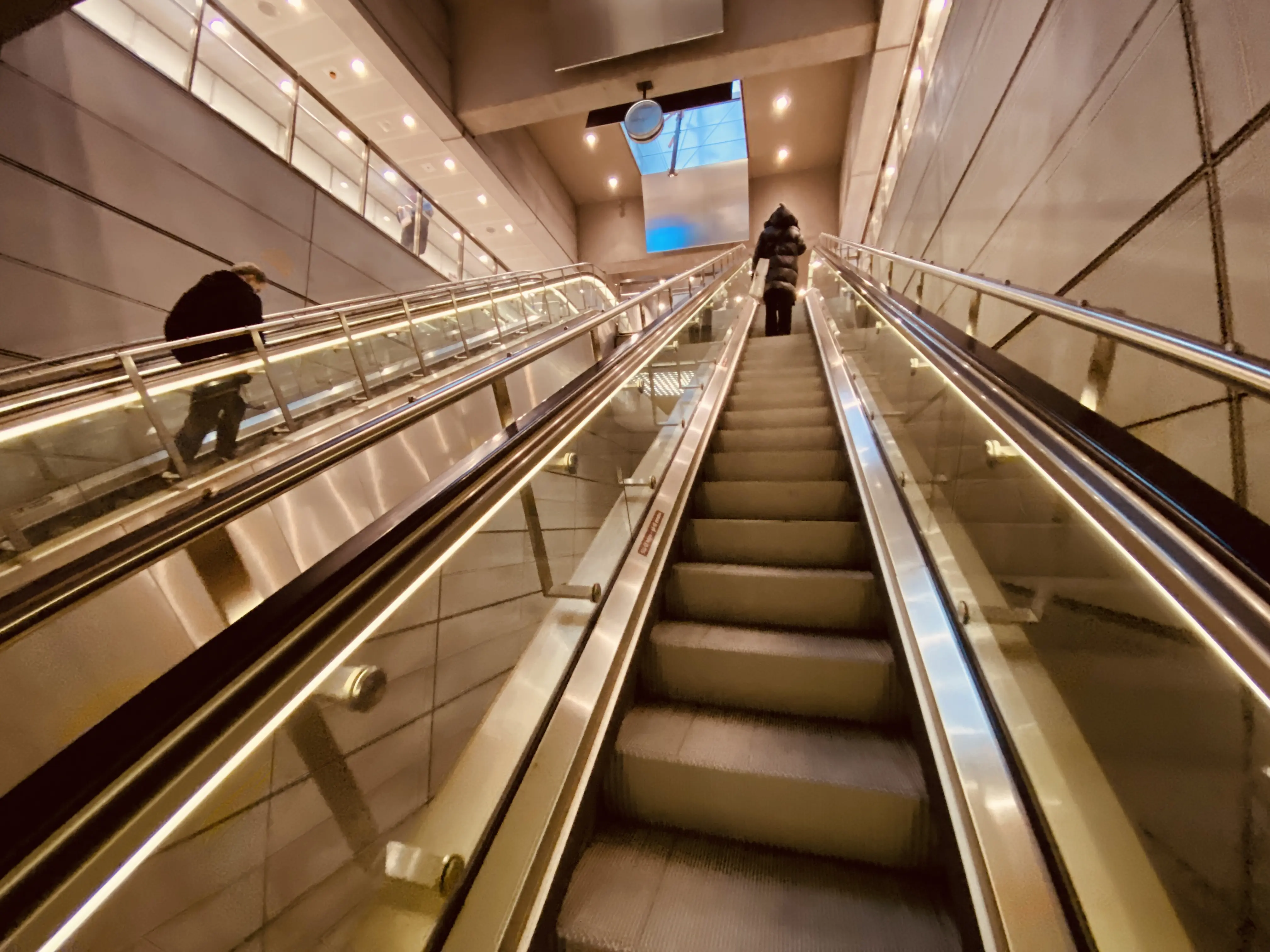 Billede af Amagerbro Metrostation. Billede af Amagerbro Metrostation.