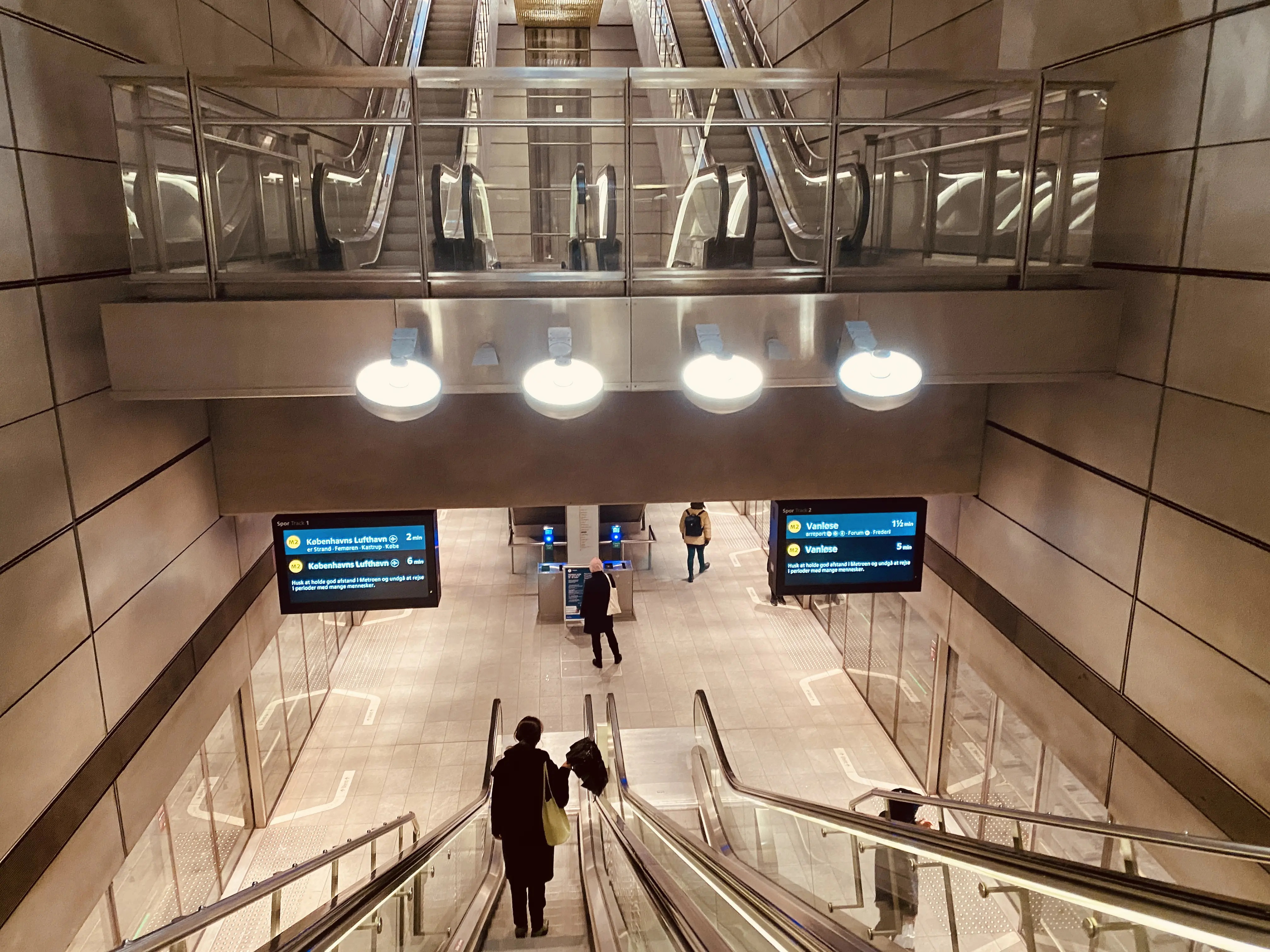 Billede af Amagerbro Metrostation. Billede af Amagerbro Metrostation.