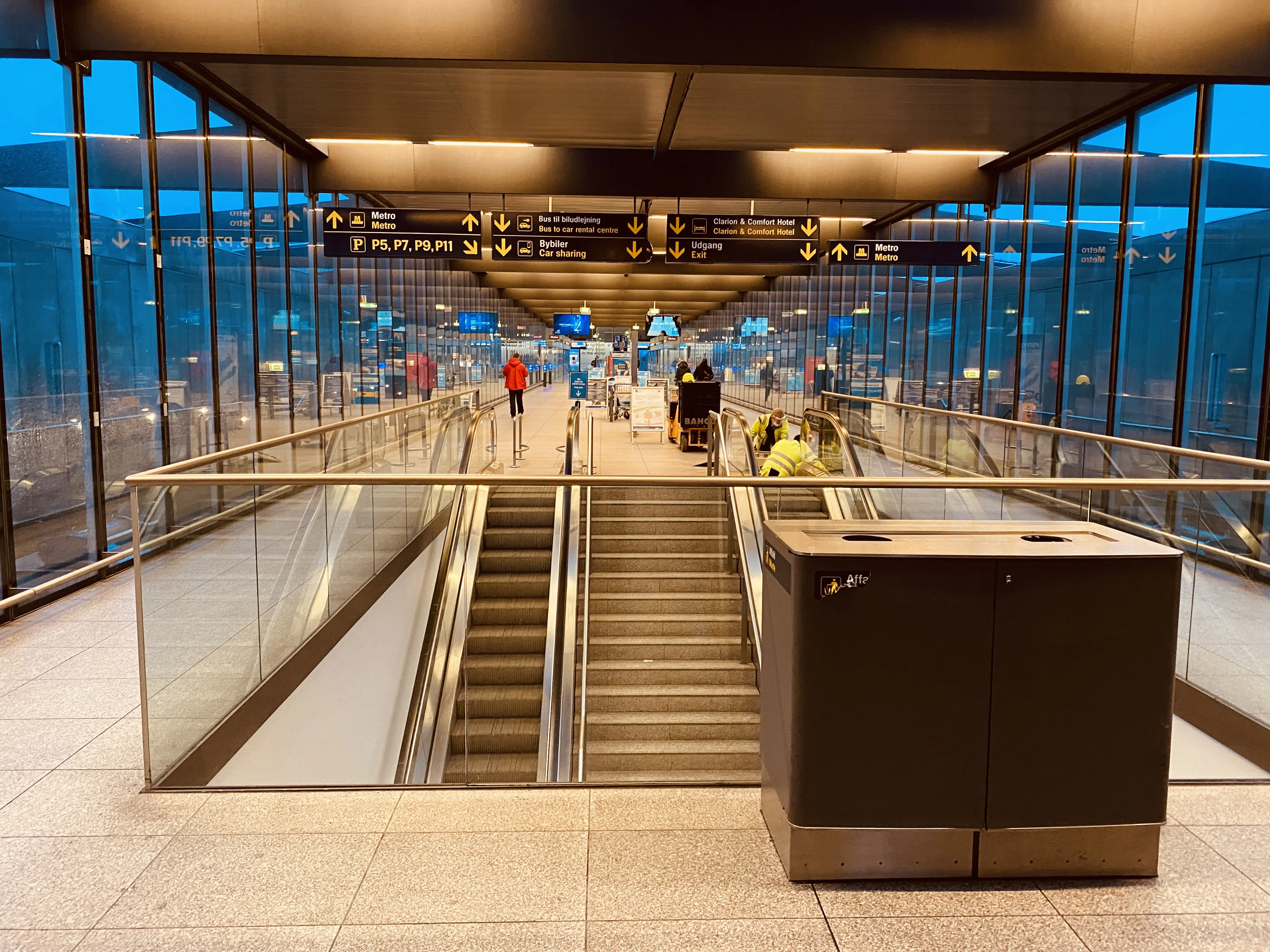 Billede af Lufthavnen Metrostation. Billede af Lufthavnen Metrostation.