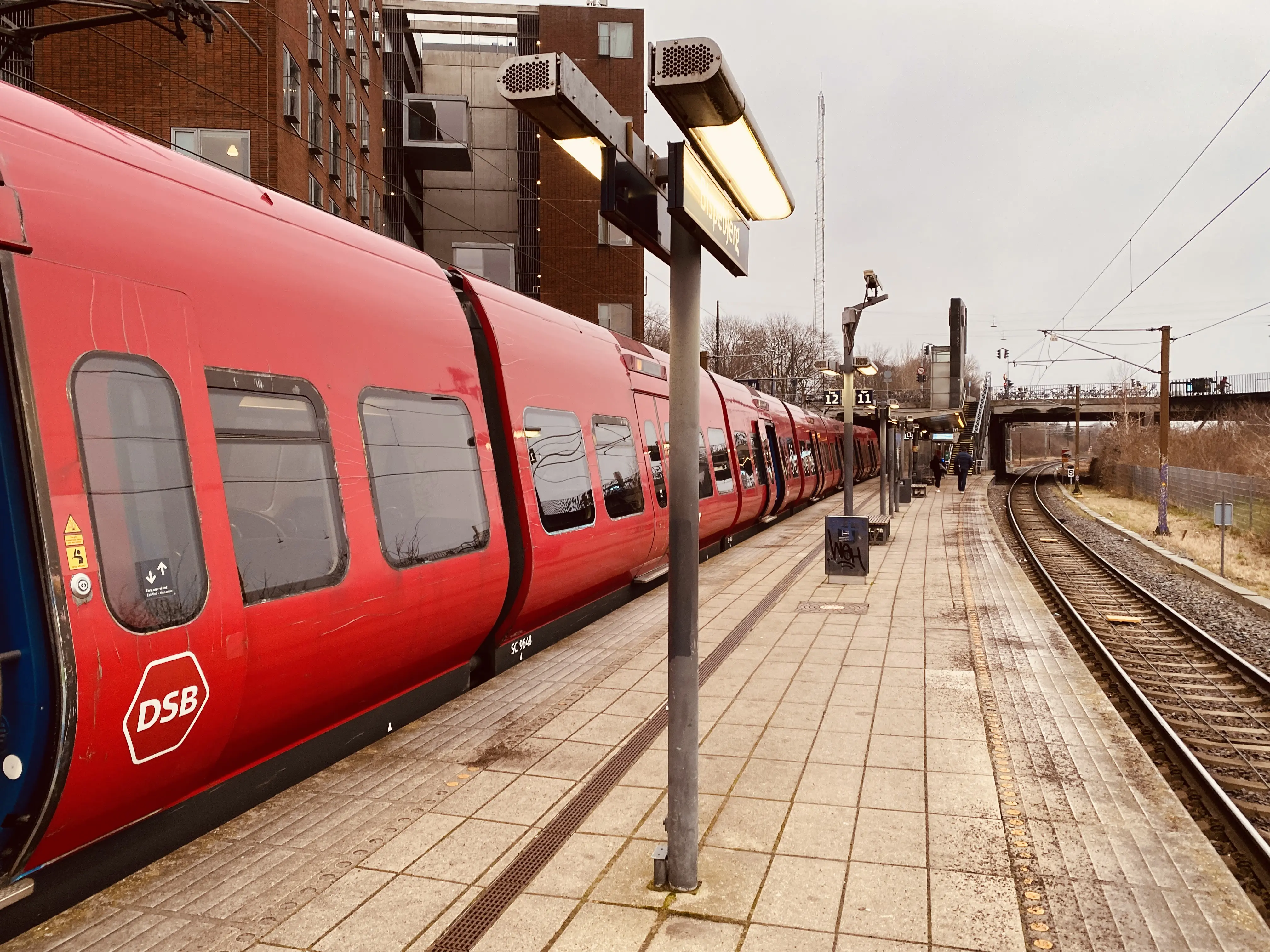 Billede af Bispebjerg S-togstrinbræt. Billede af Bispebjerg S-togstrinbræt.