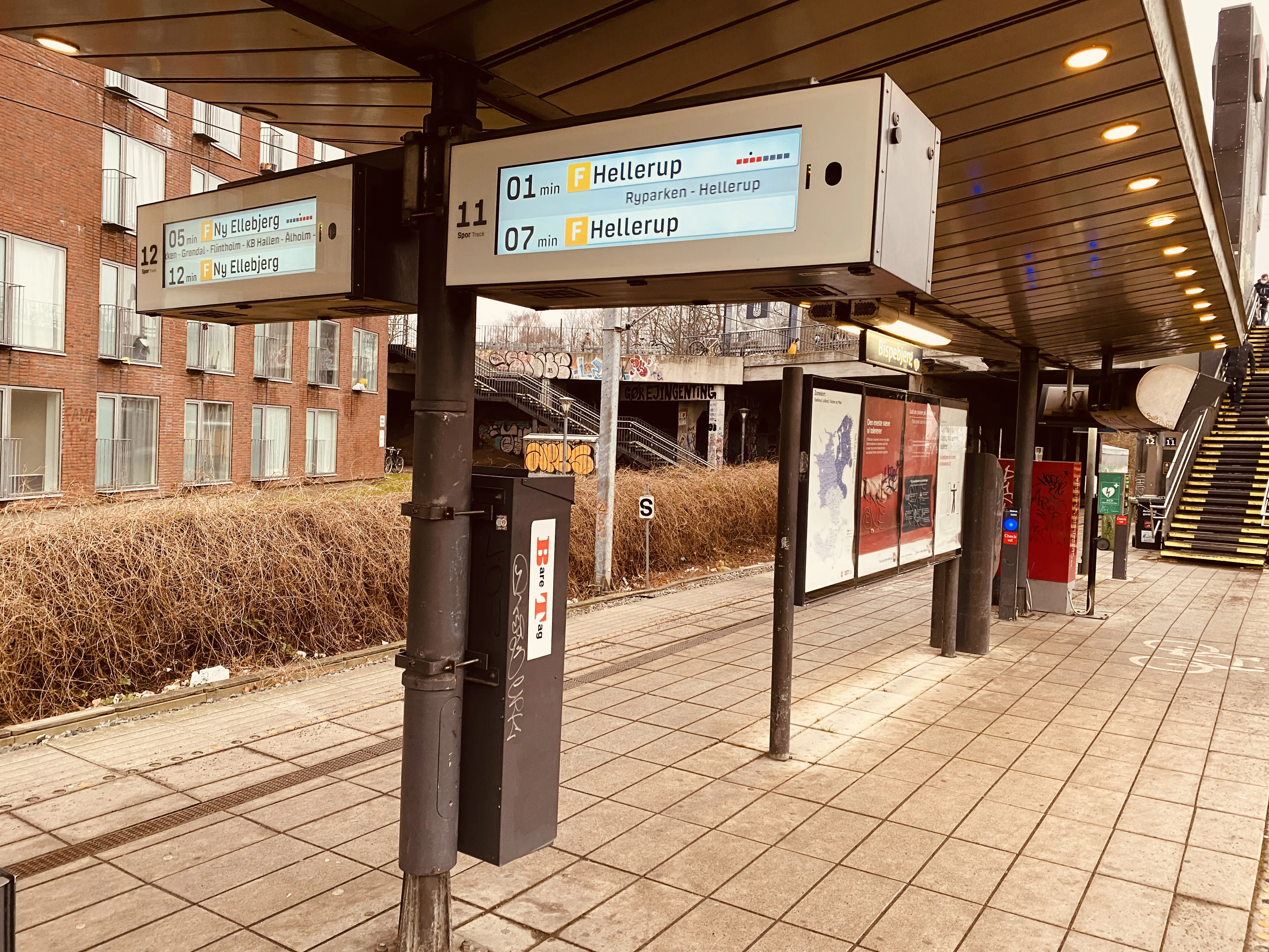 Billede af Bispebjerg S-togstrinbræt. Billede af Bispebjerg S-togstrinbræt.