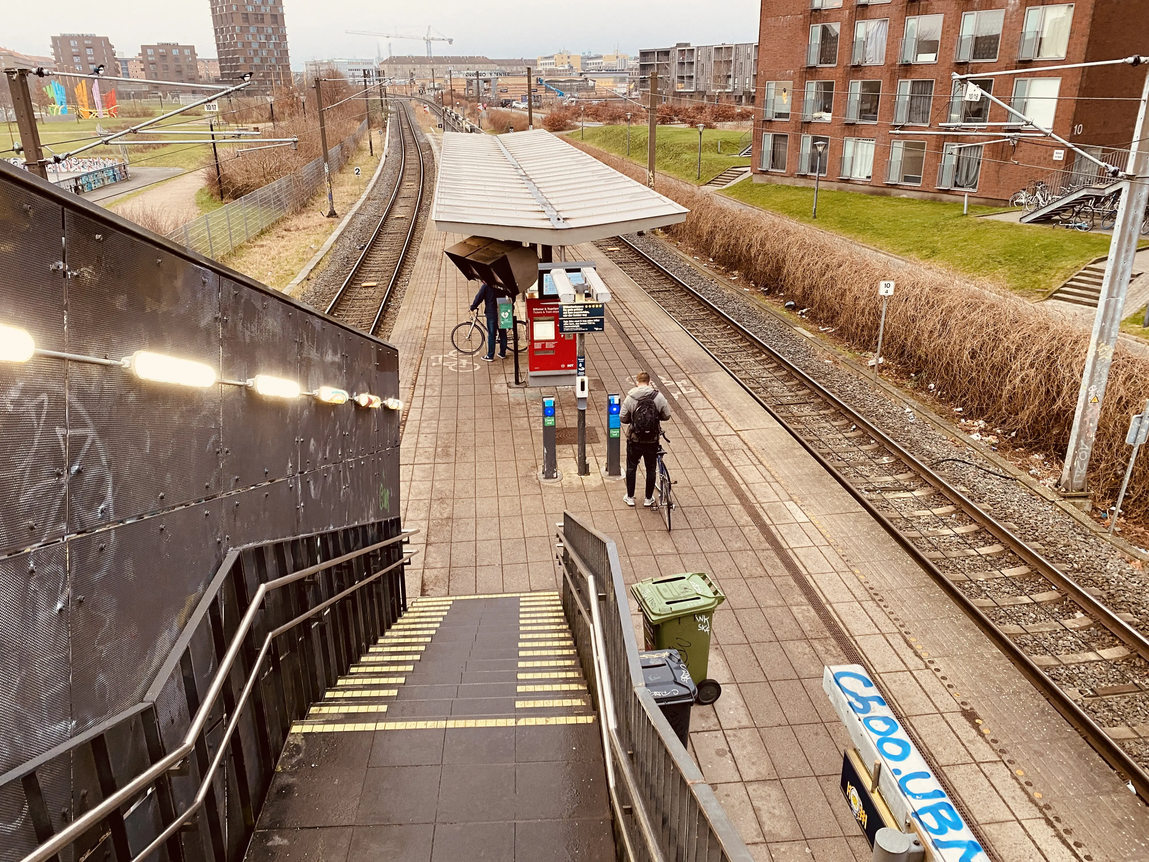 Billede af Bispebjerg S-togstrinbræt. Billede af Bispebjerg S-togstrinbræt.