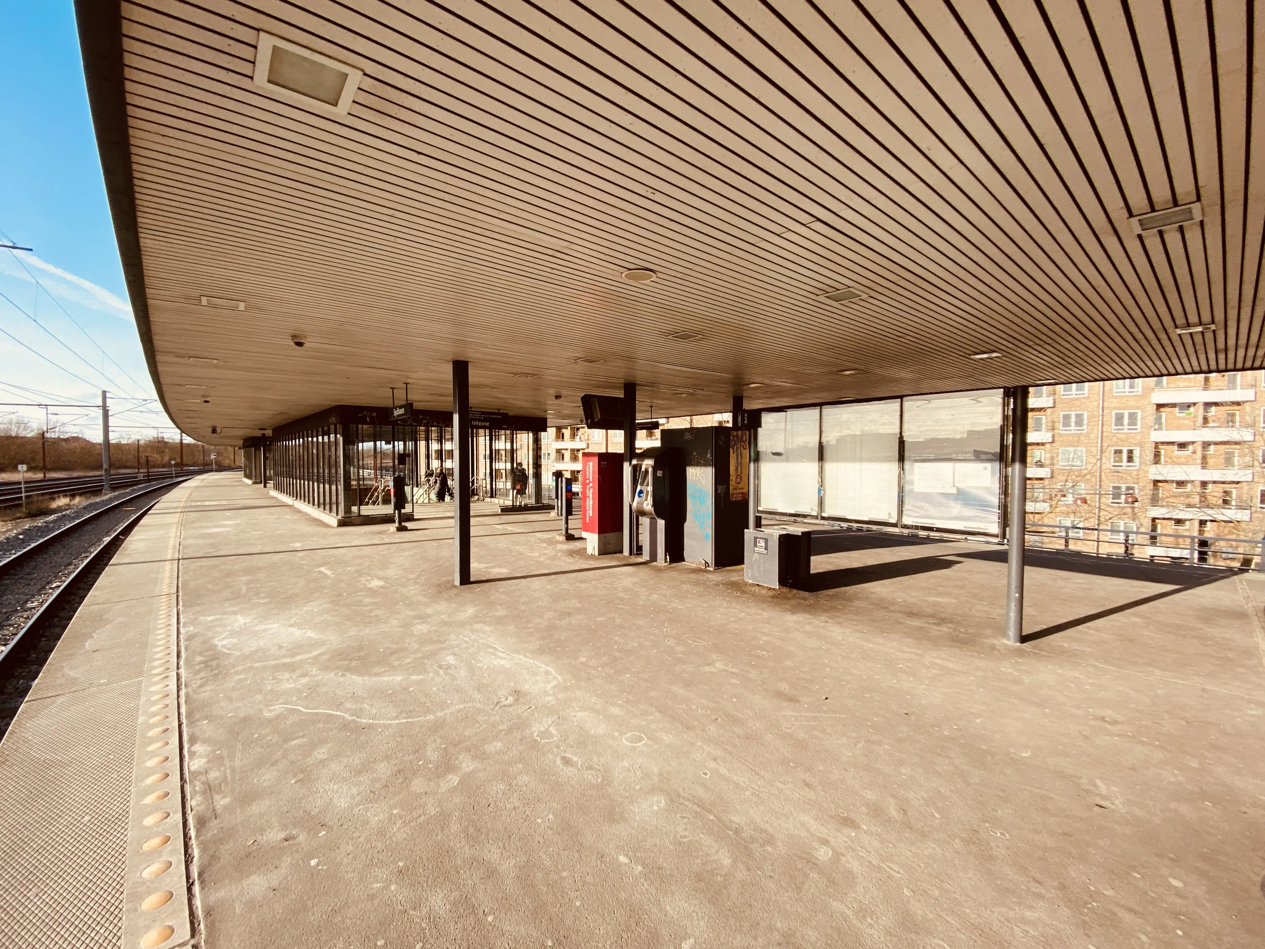 Billede af Sydhavn S-togstrinbræt. Billede af Sydhavn S-togstrinbræt.