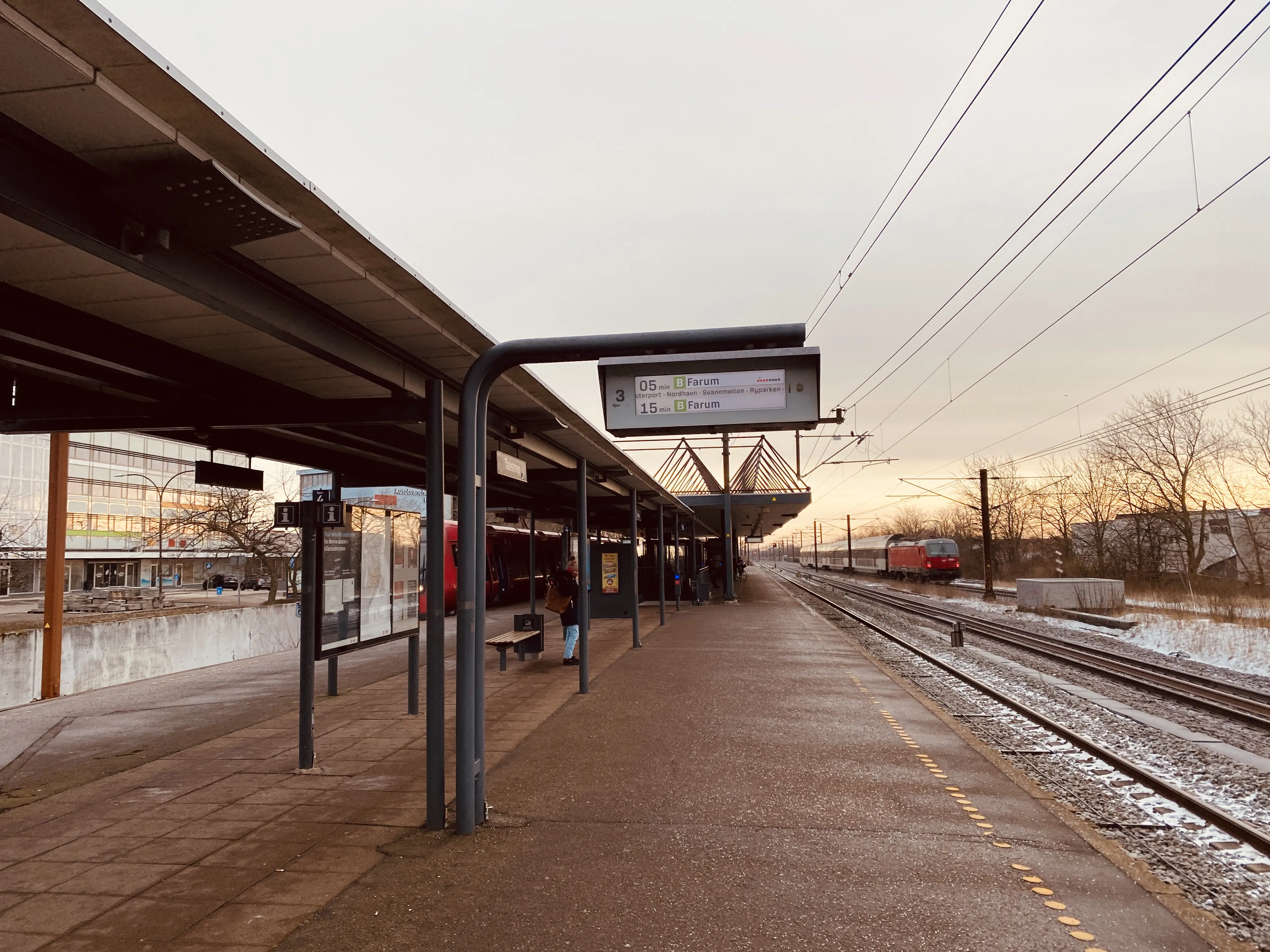 Billede af Taastrup S-togstrinbræt. Billede af Taastrup S-togstrinbræt.
