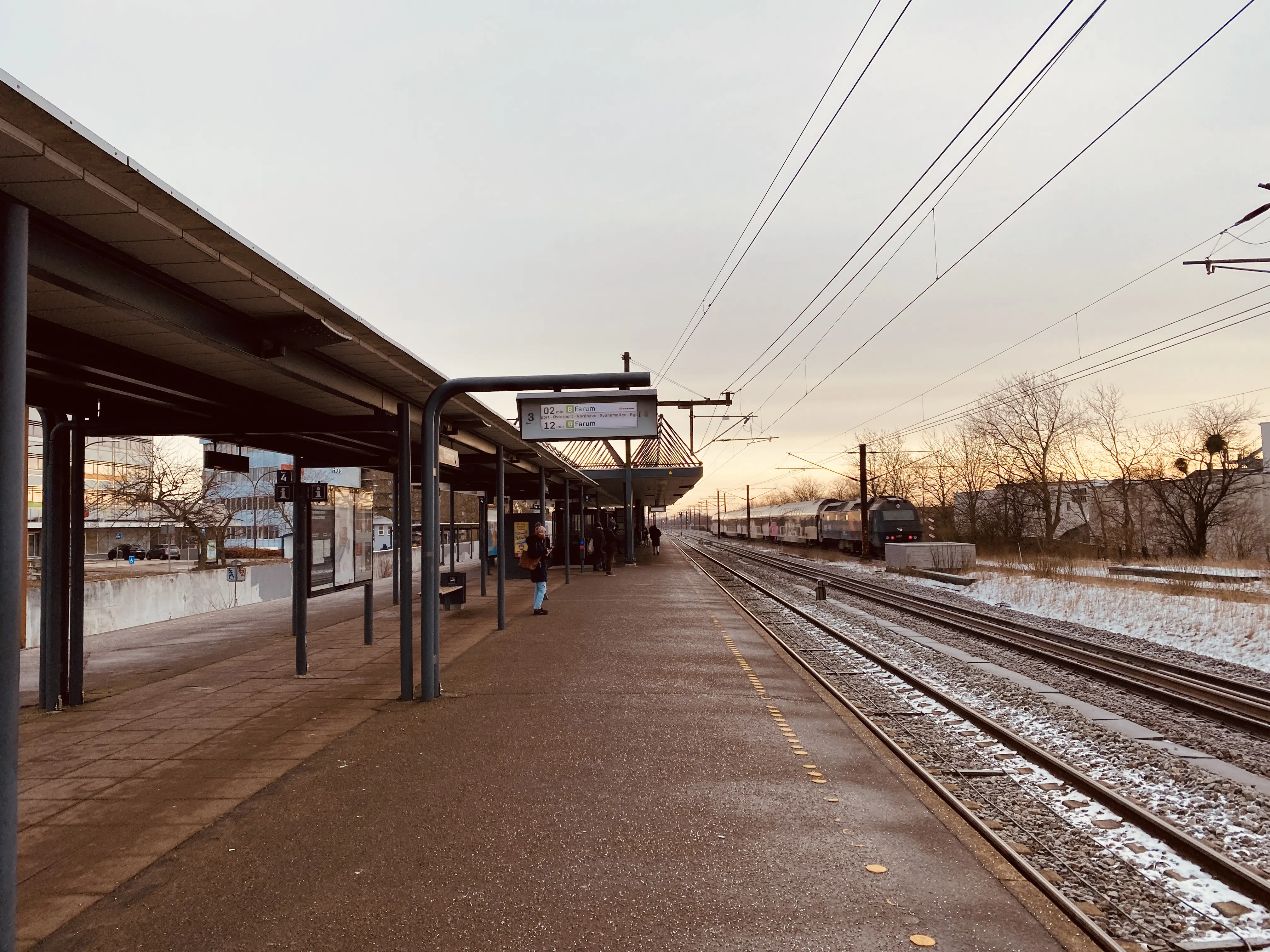 Billede af Taastrup S-togstrinbræt. Billede af Taastrup S-togstrinbræt.