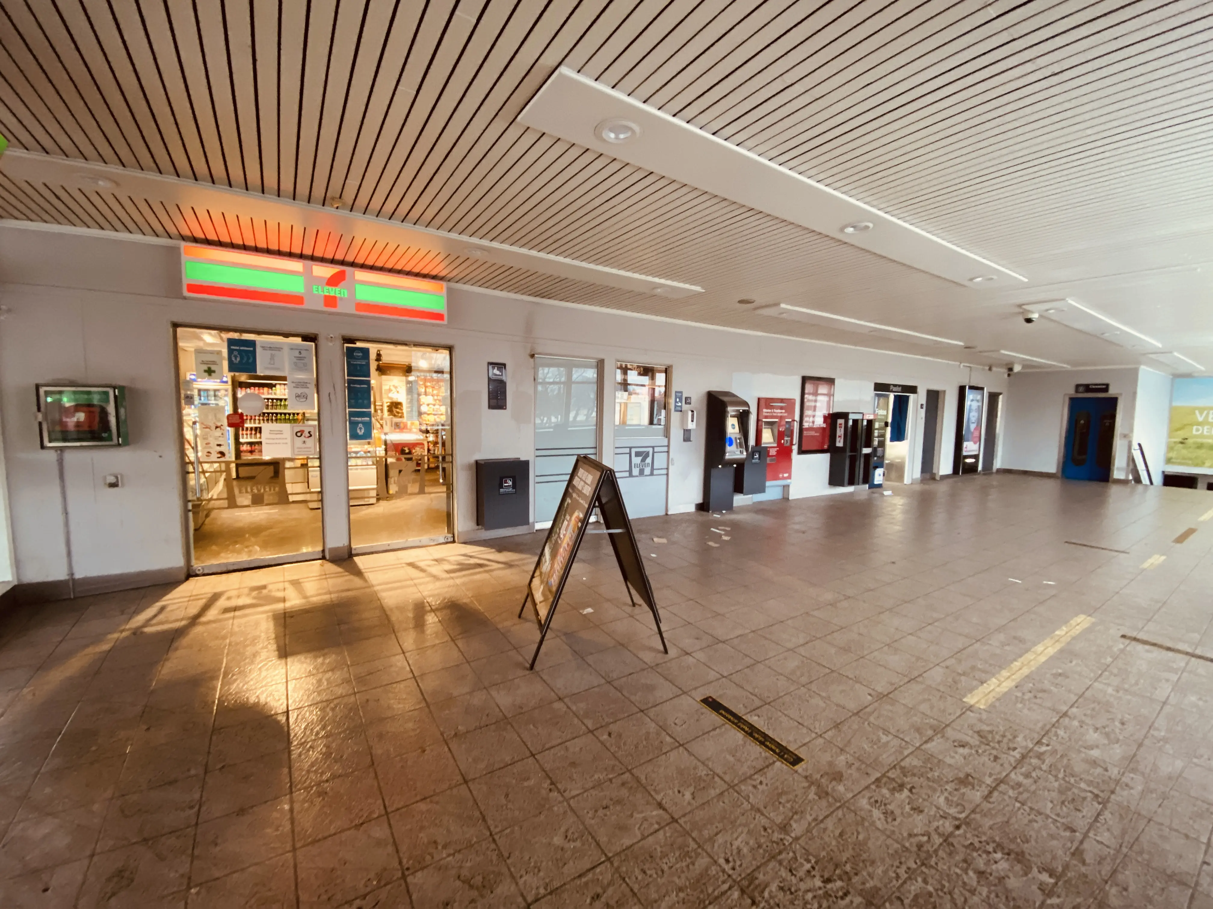 Billede af Albertslund S-togstrinbræt. Billede af Albertslund S-togstrinbræt.