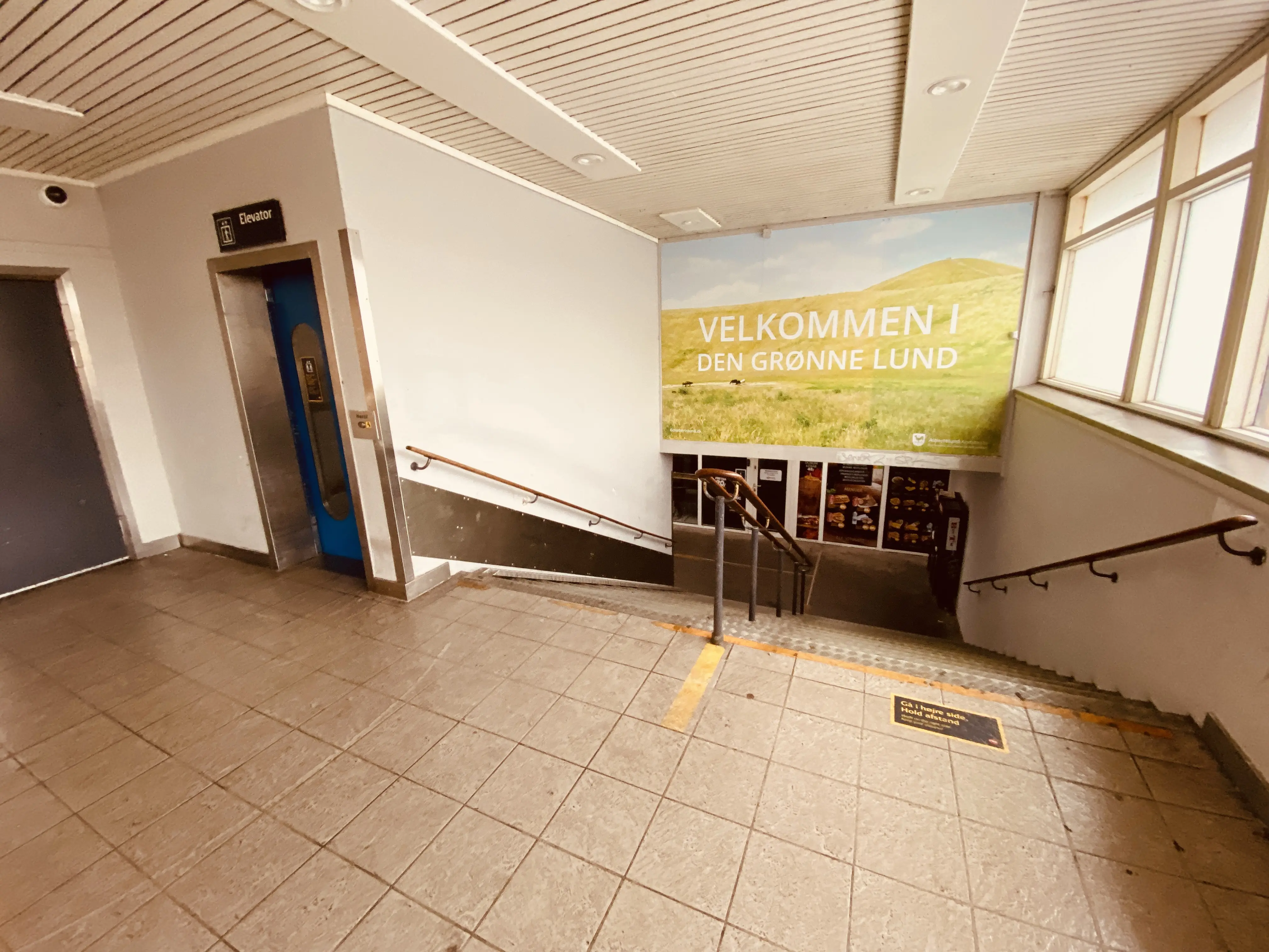 Billede af Albertslund S-togstrinbræt. Billede af Albertslund S-togstrinbræt.