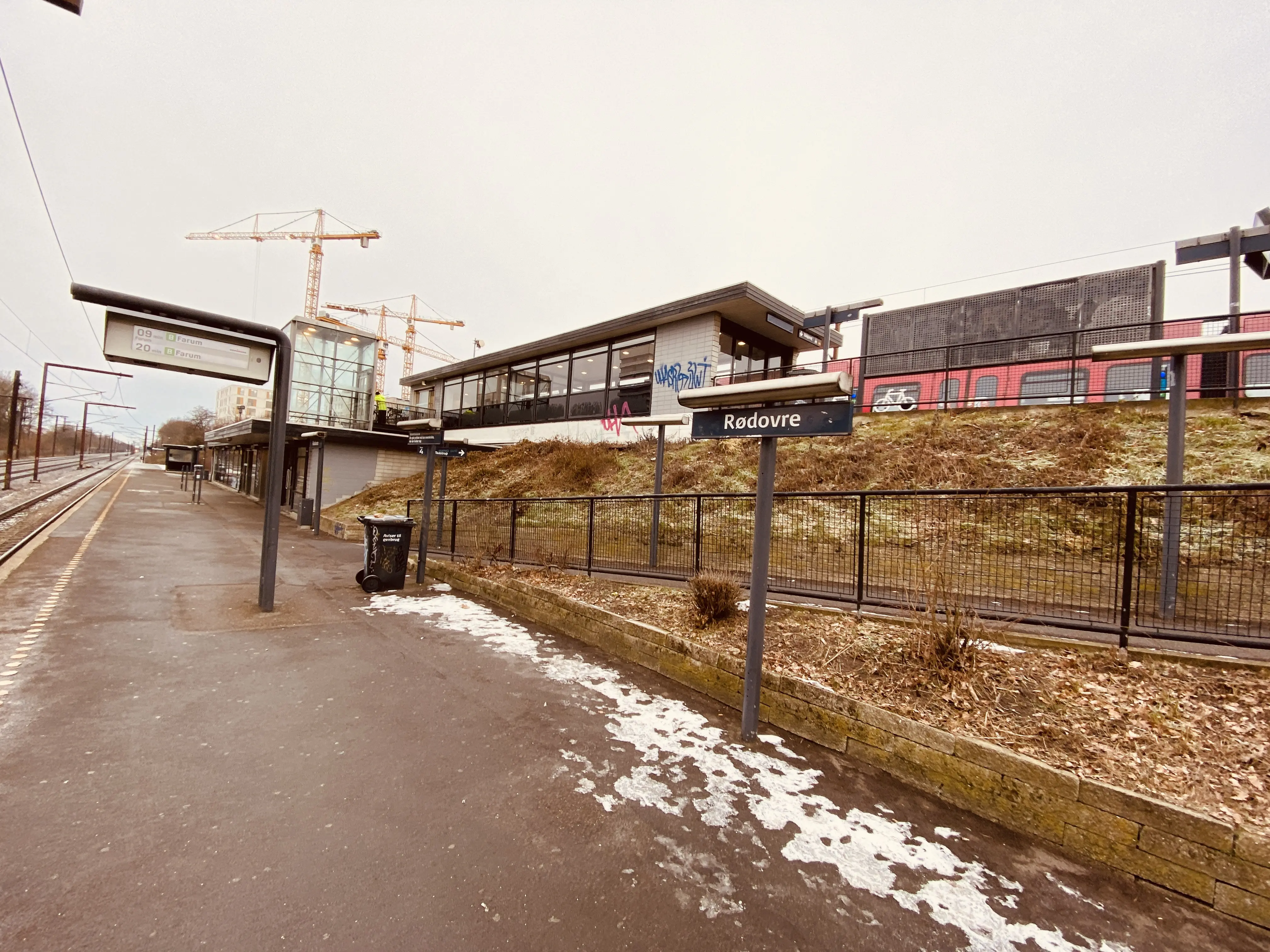 Billede af Rødovre S-togstrinbræt. Billede af Rødovre S-togstrinbræt.