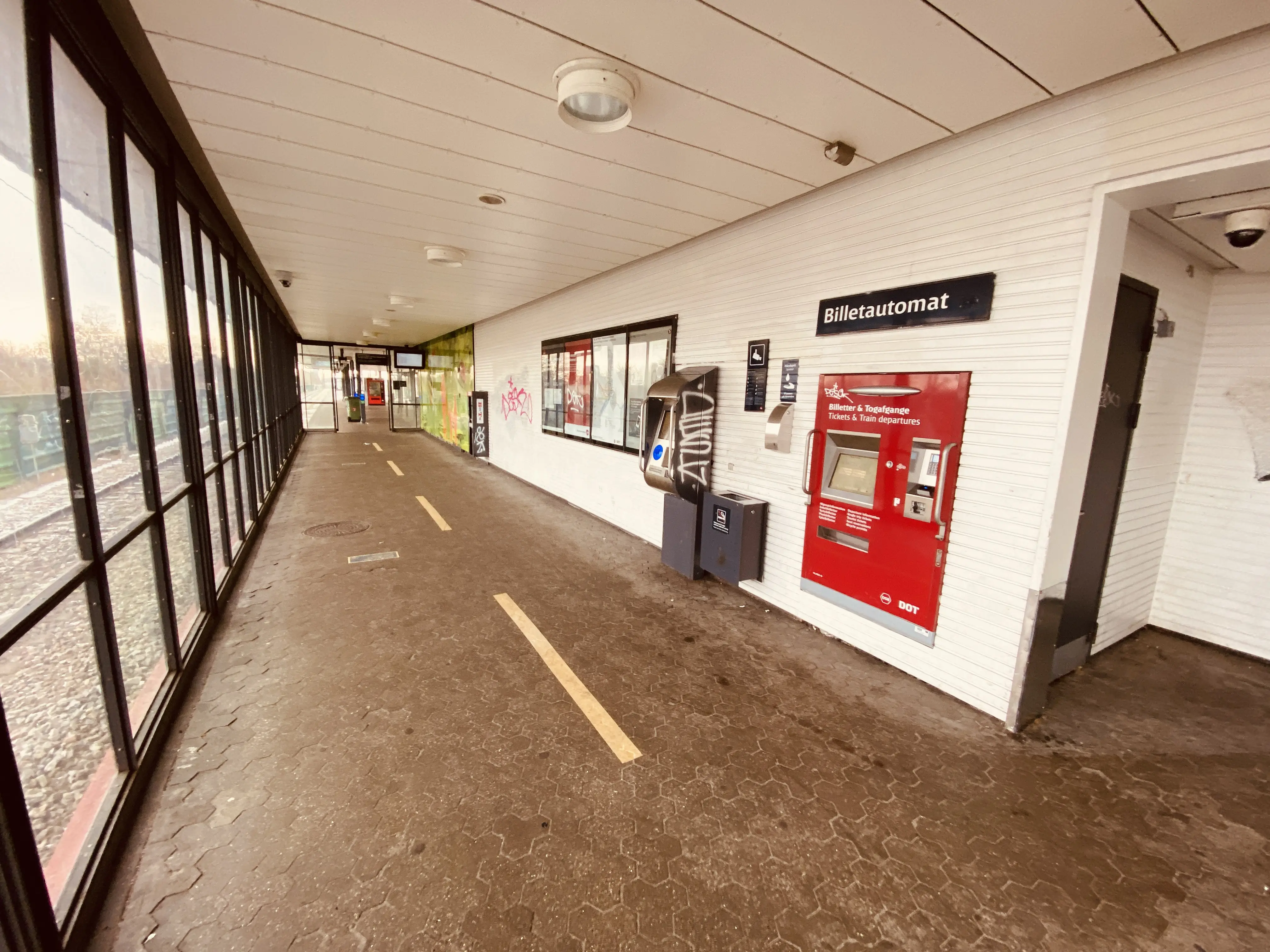 Billede af Hvidovre Nær S-togstrinbræt. Billede af Hvidovre Nær S-togstrinbræt.