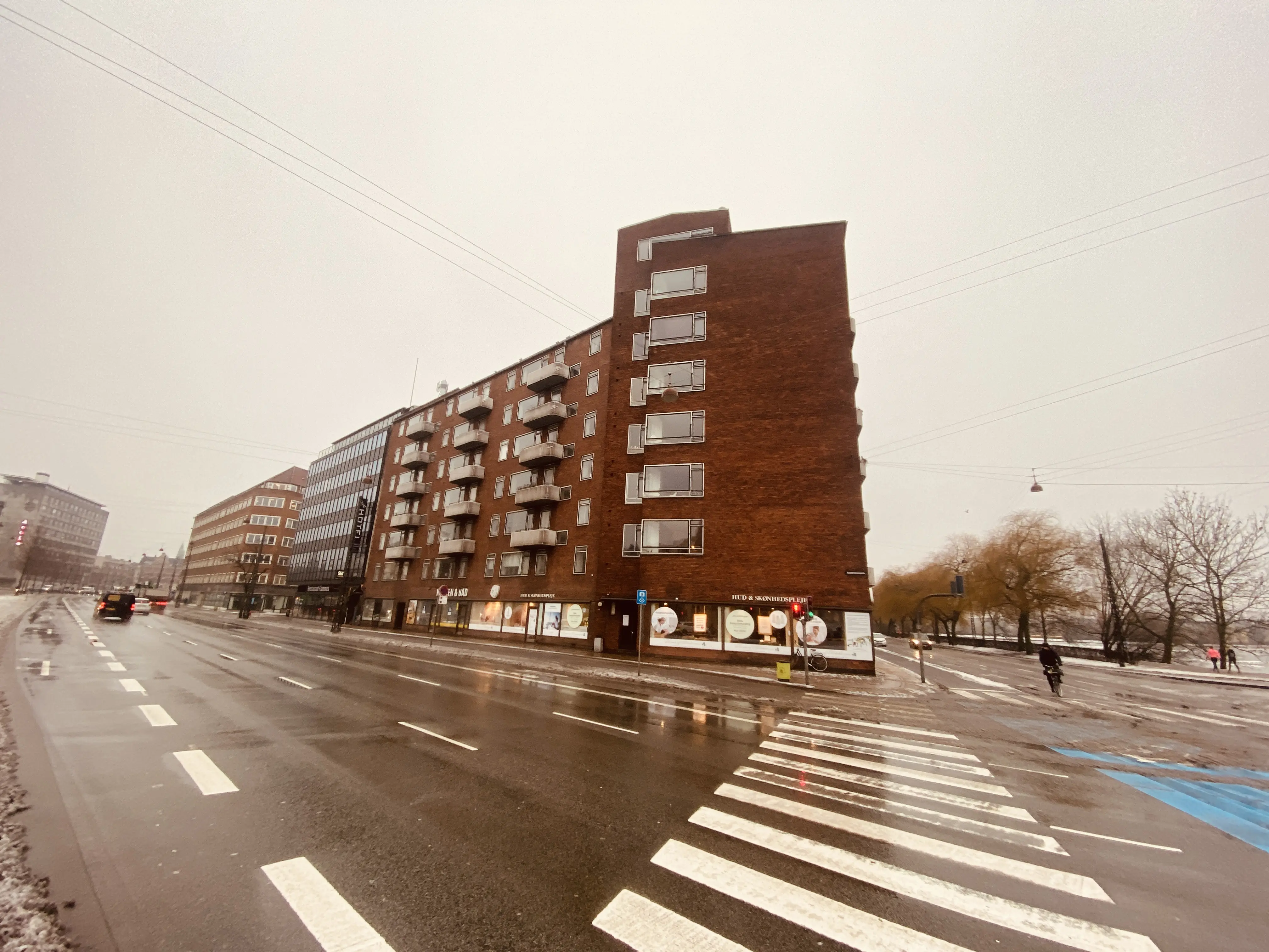 Billede af Klampenborgbane Station - Stationen er nedrevet, men den har ligget her. Billede af Klampenborgbane Station - Stationen er nedrevet, men den har ligget her.