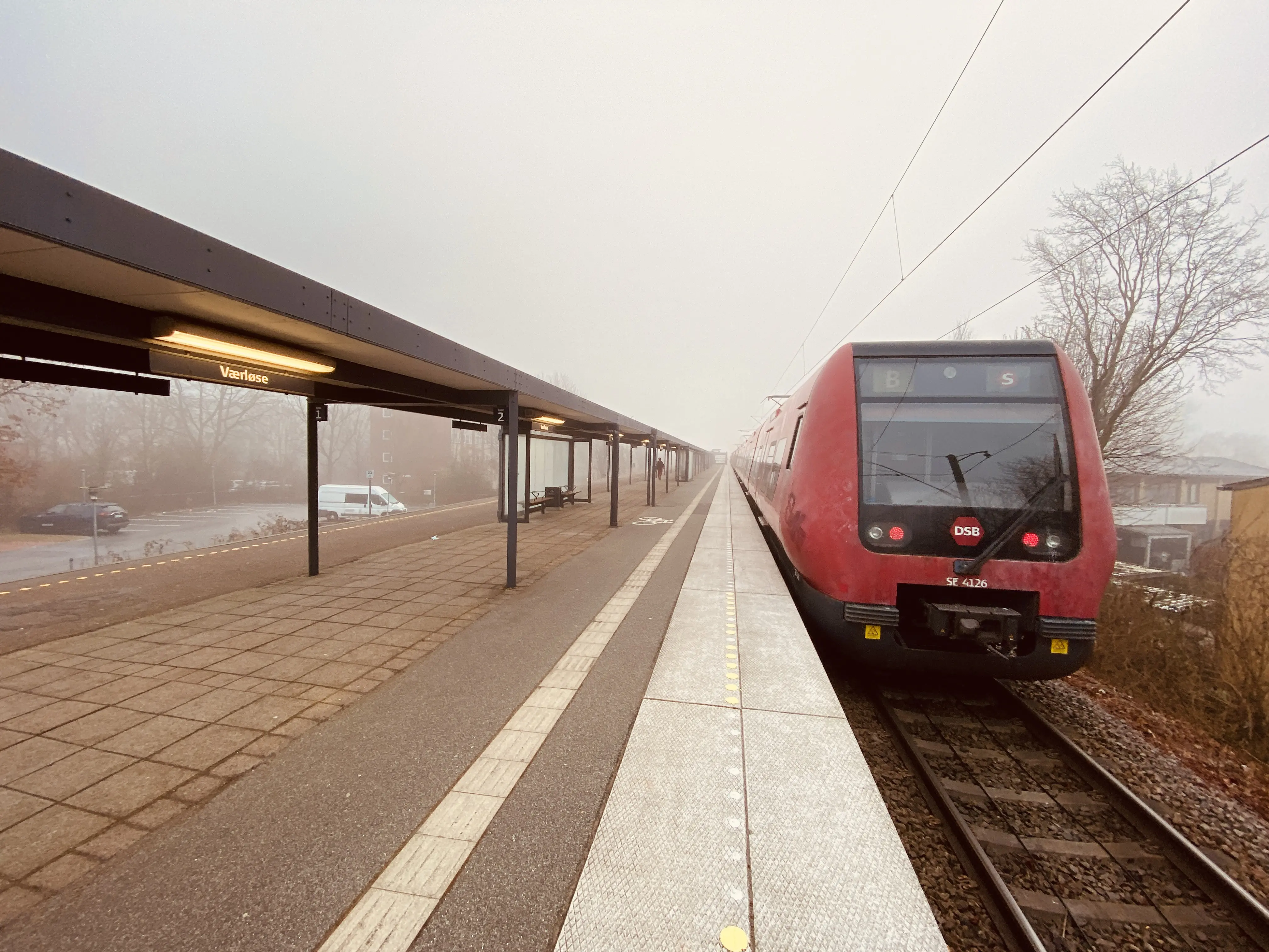 Billede af Værløse S-togstrinbræt. Billede af Værløse S-togstrinbræt.