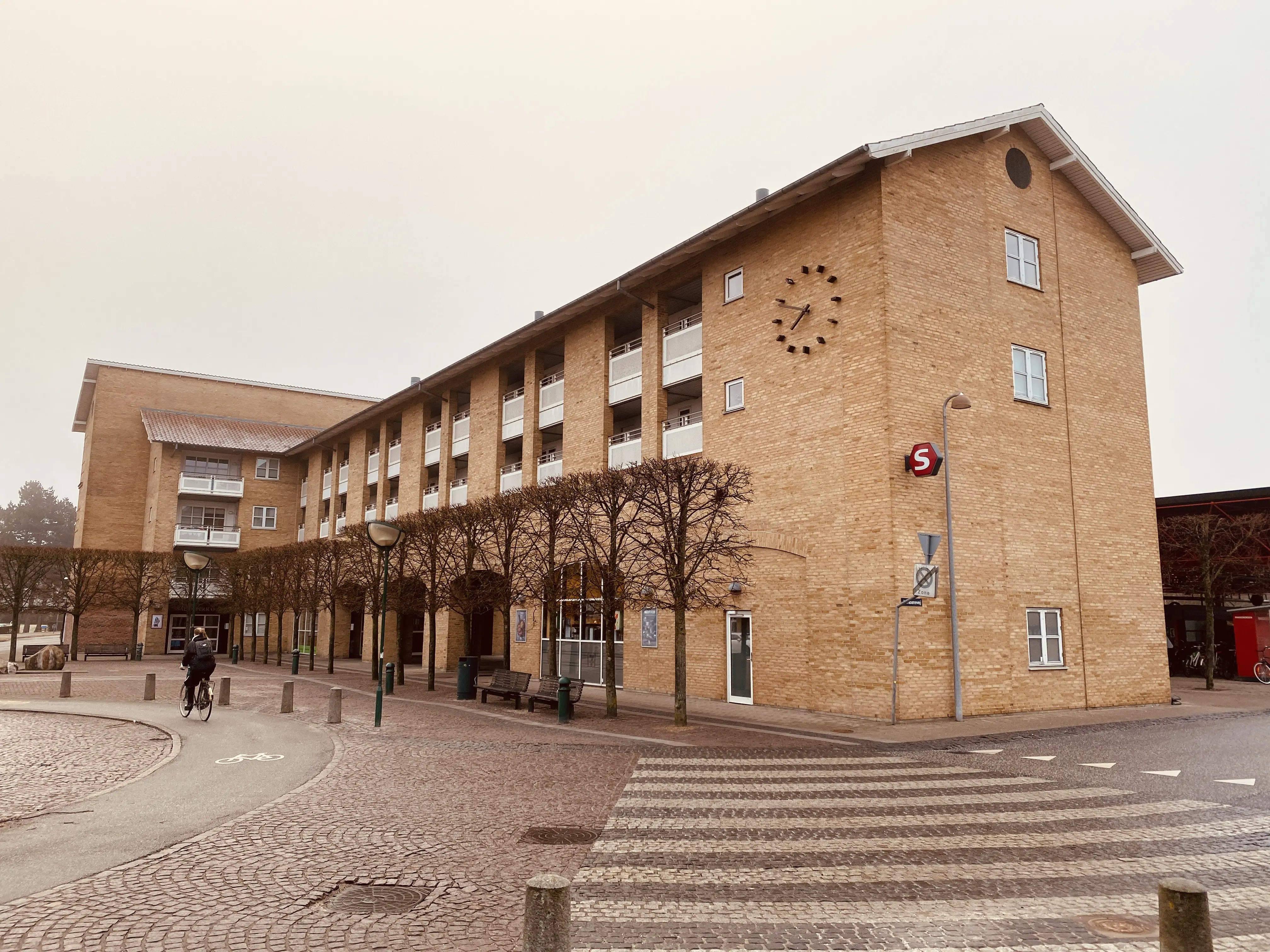 Billede af Farum S-togstrinbræt. Billede af Farum S-togstrinbræt.