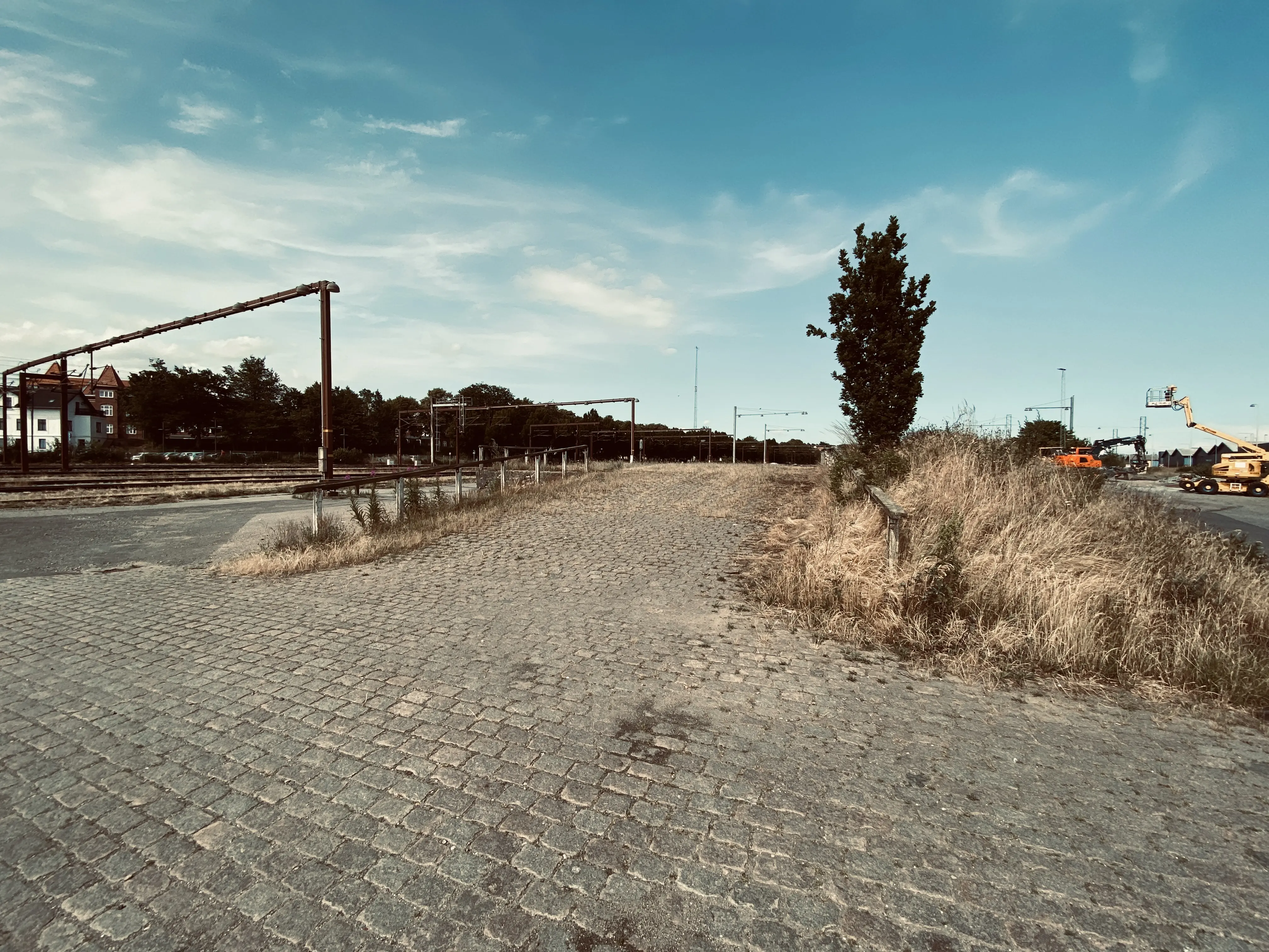 Billede af Kolding Godsbanegårds læsserampe. Billede af Kolding Godsbanegårds læsserampe.