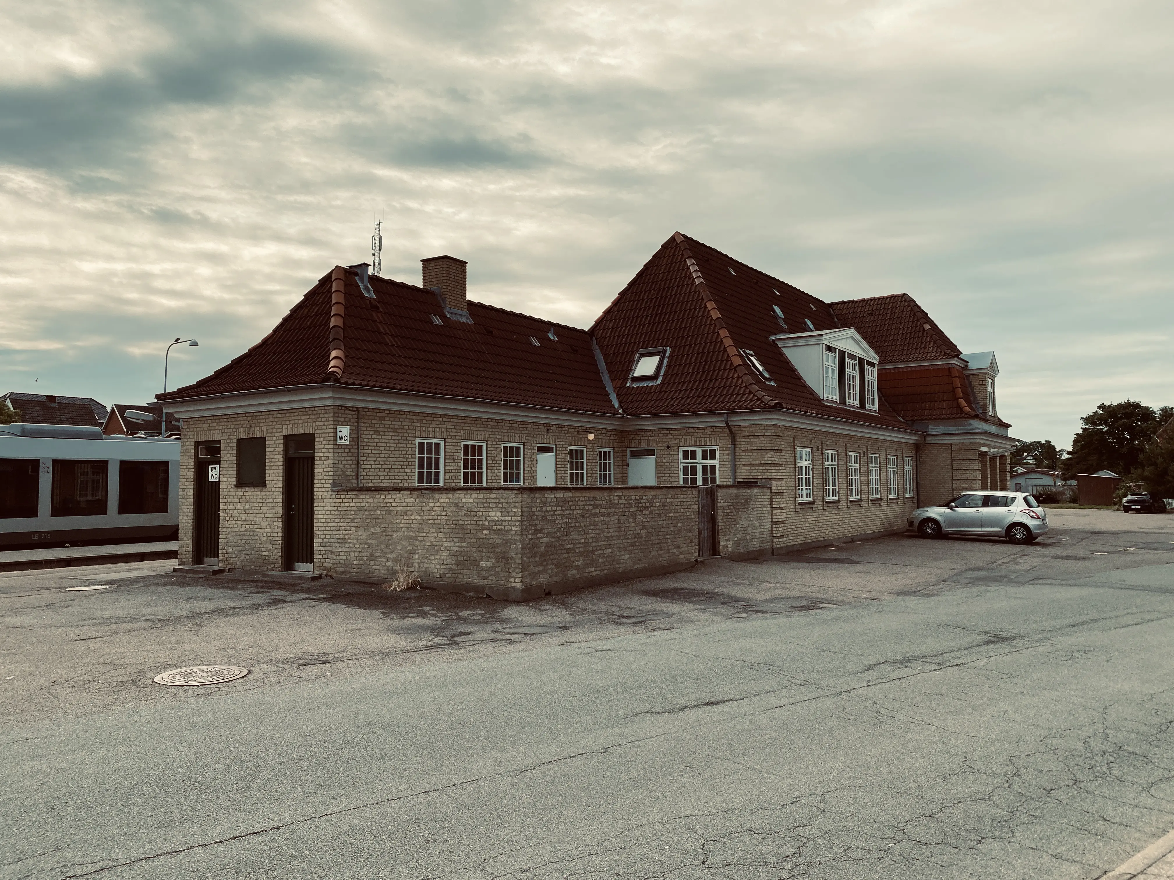 Billede af Hundested Station. Billede af Hundested Station.