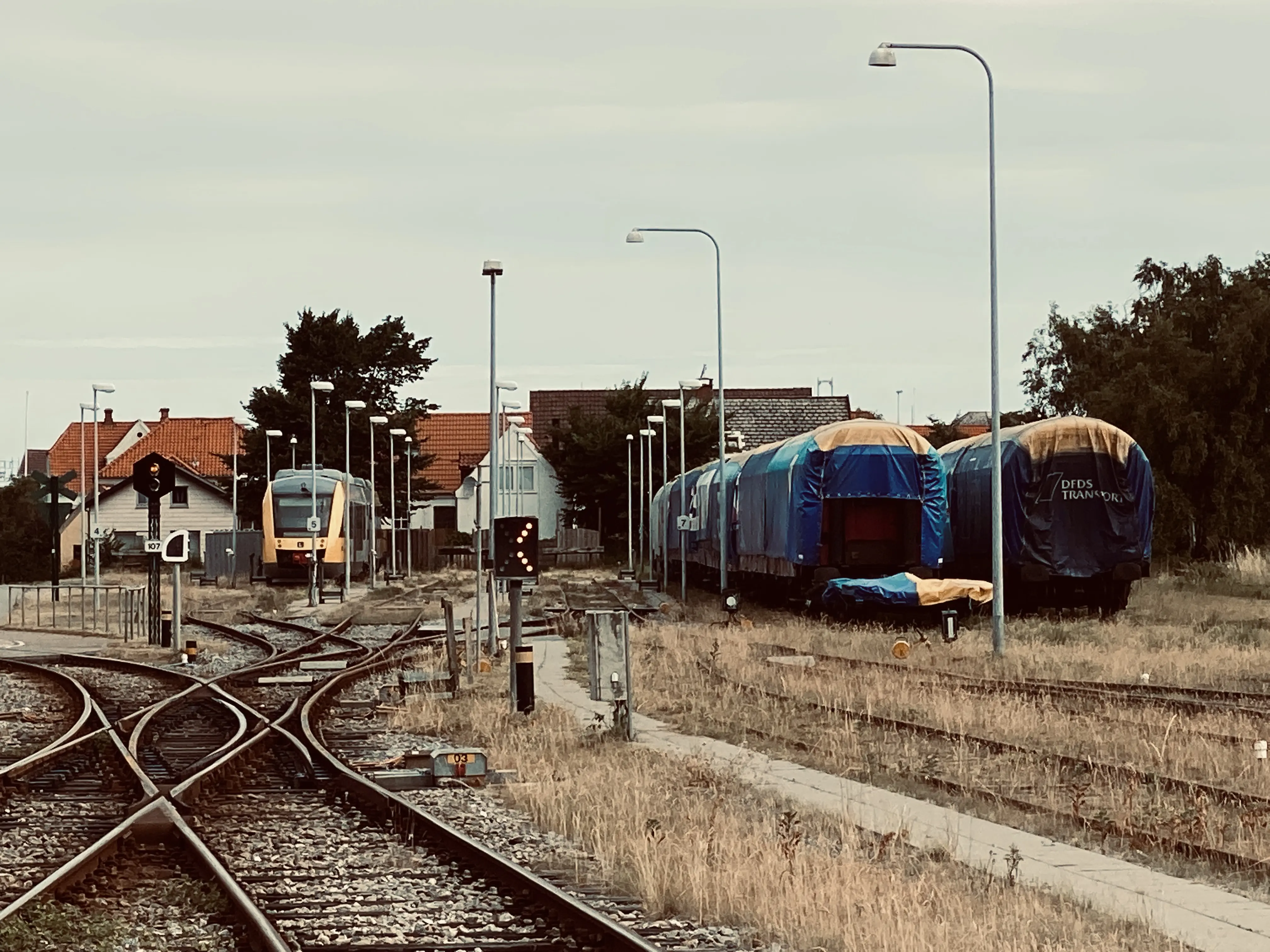 Billede af Hundested Stations sporareal. Billede af Hundested Stations sporareal.