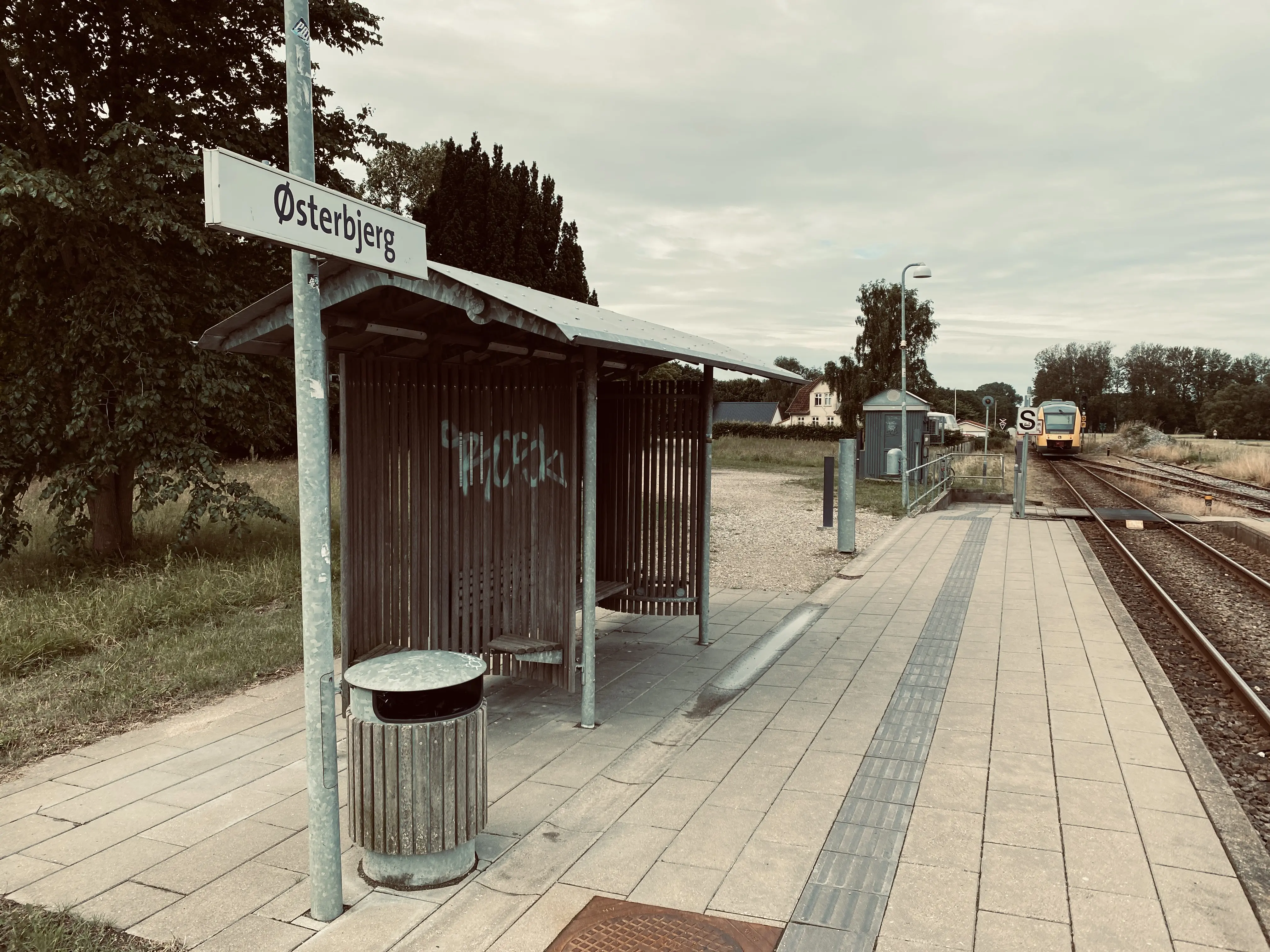 Billede af Østerbjerg Trinbræt. Billede af Østerbjerg Trinbræt.