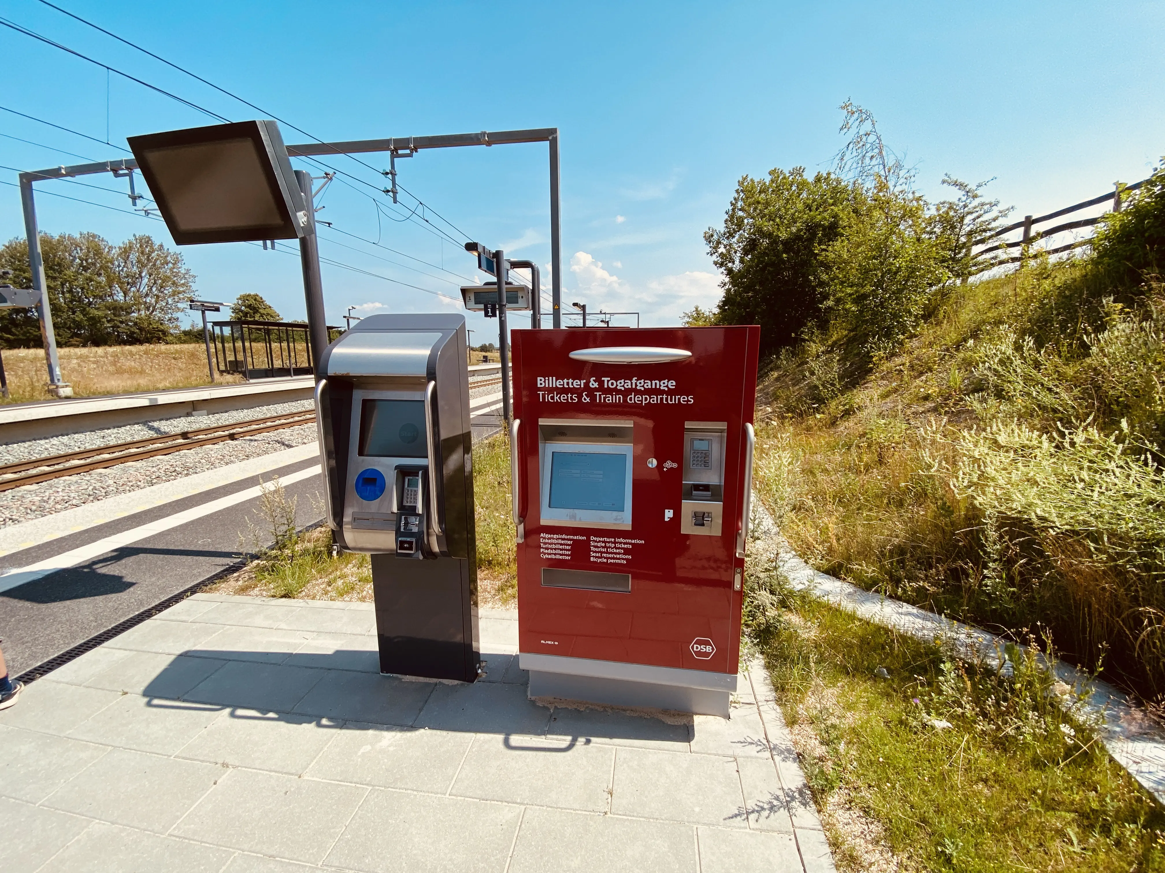 Billede af Vinge S-togstrinbræt. Billede af Vinge S-togstrinbræt.
