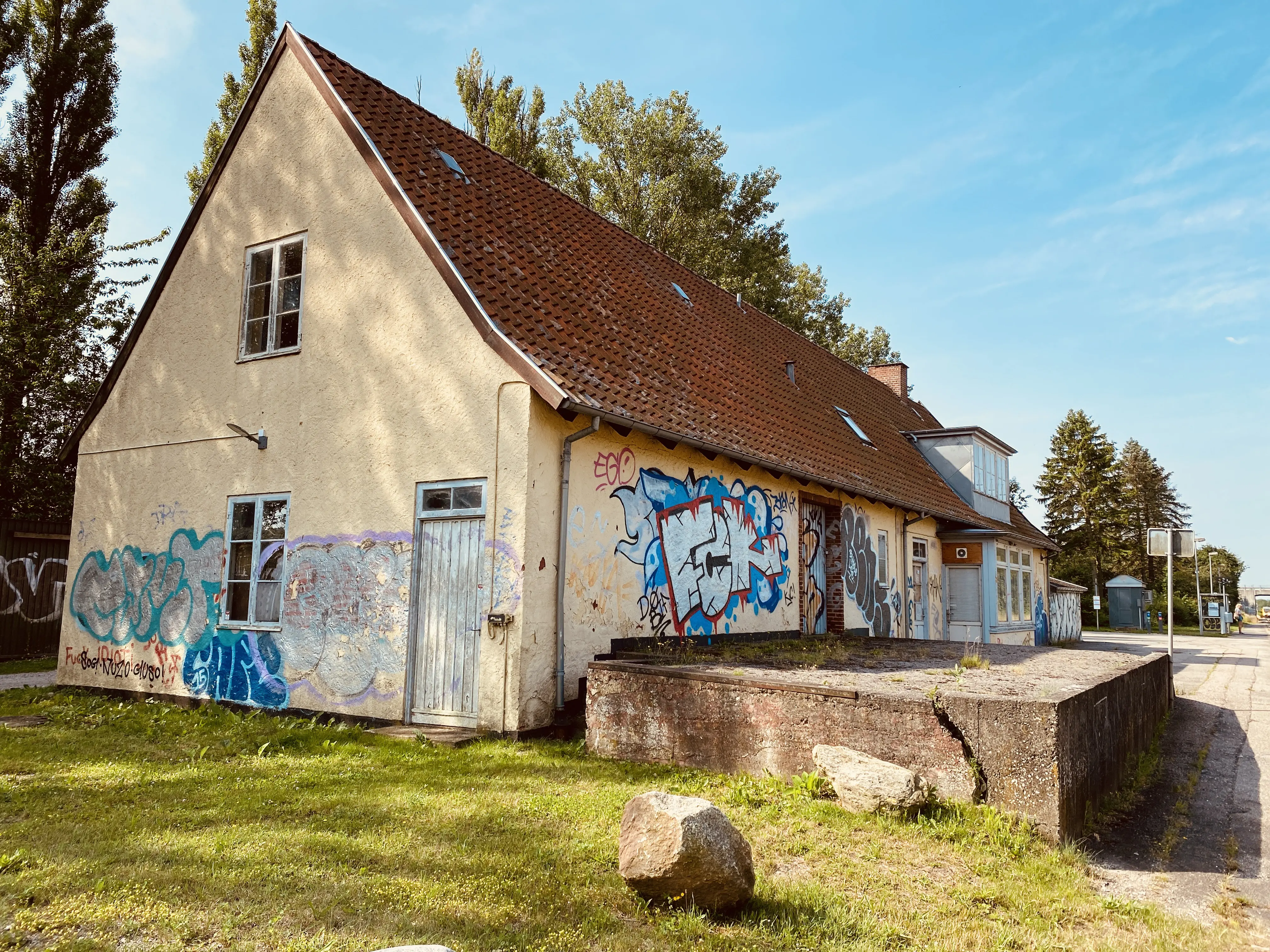 Billede af Brødeskov Stations varehus. Billede af Brødeskov Stations varehus.