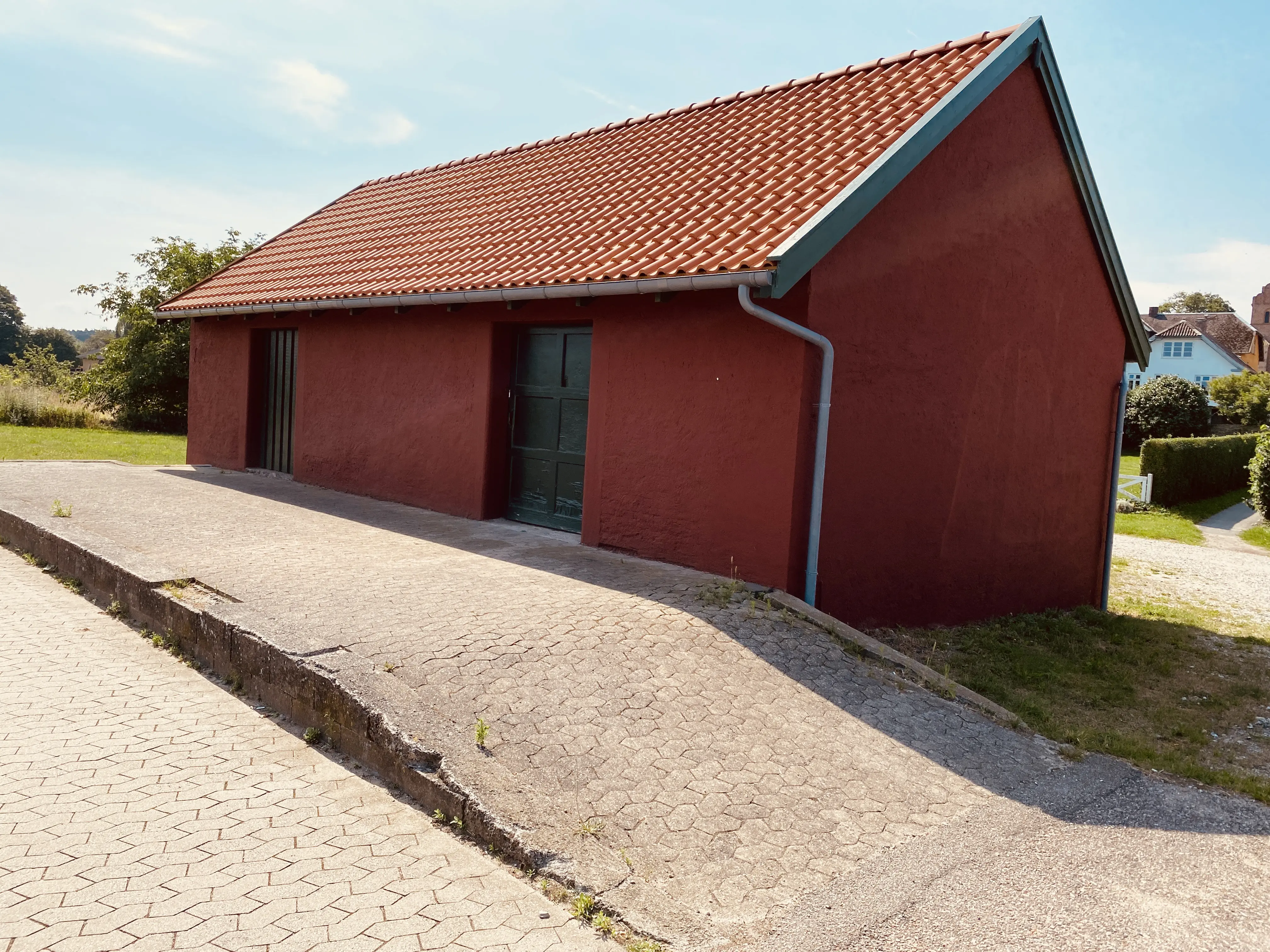 Billede af Ølsted Stations varehus. Billede af Ølsted Stations varehus.