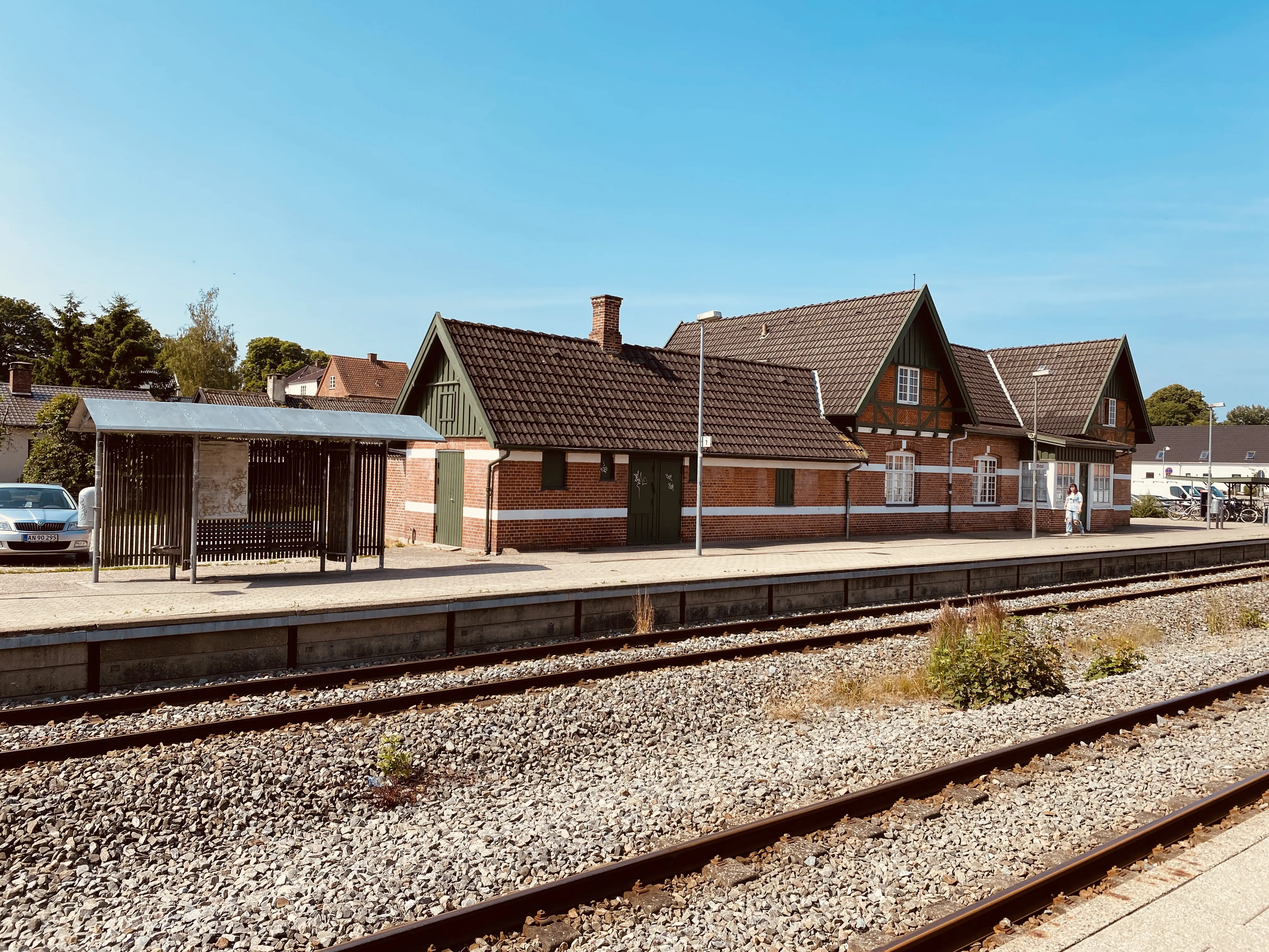 Billede af Ølsted Station set fra sporsiden. Billede af Ølsted Station set fra sporsiden.